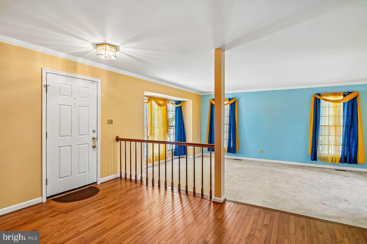 SEVEN OAKS - Residential