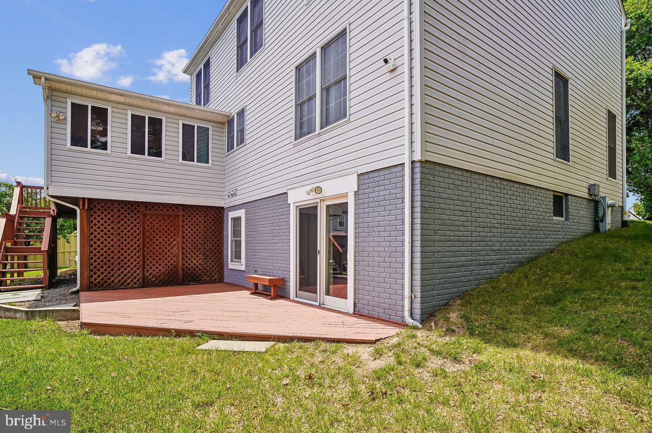 SEVEN OAKS - Residential