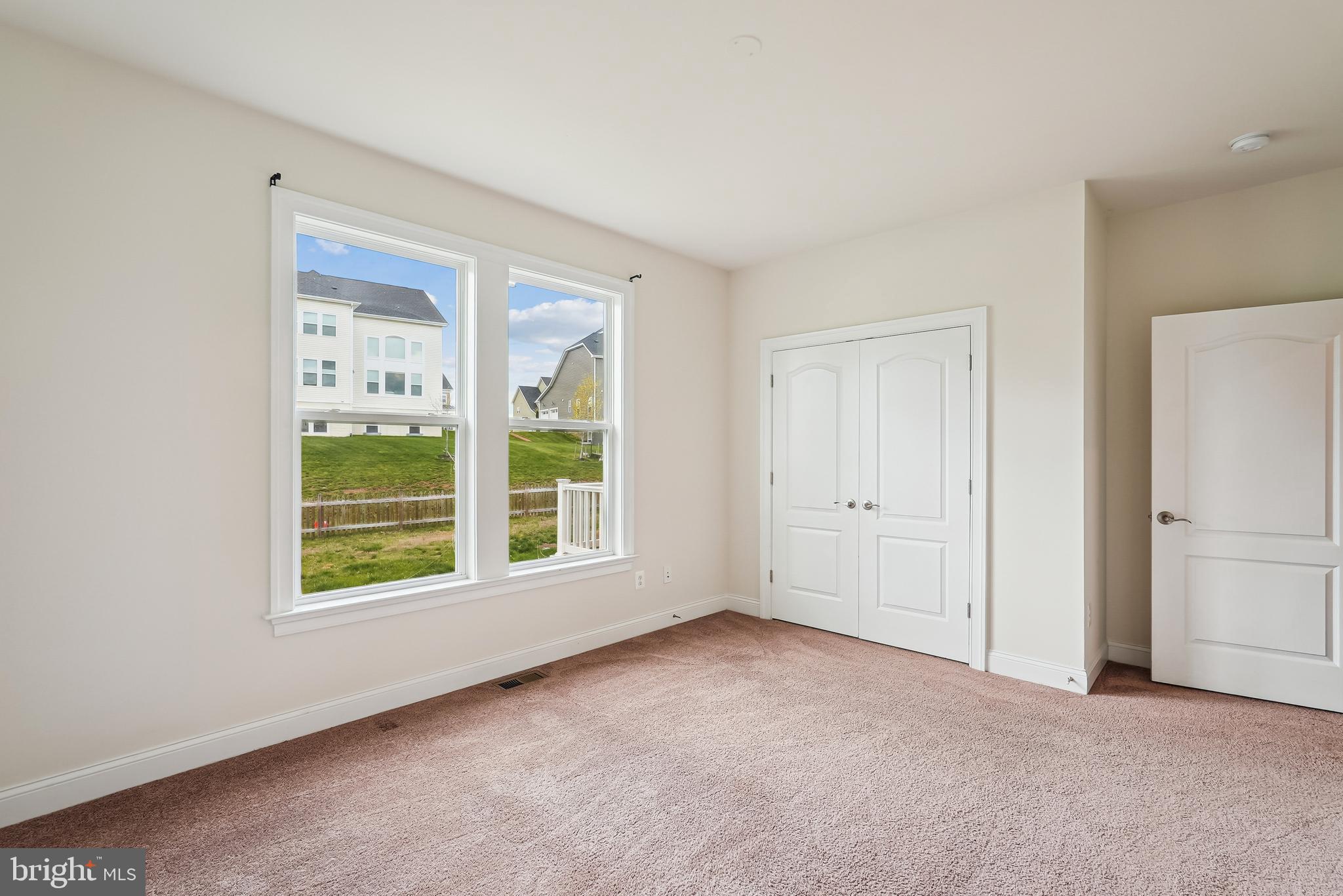 WESTBURY GLEN - Residential