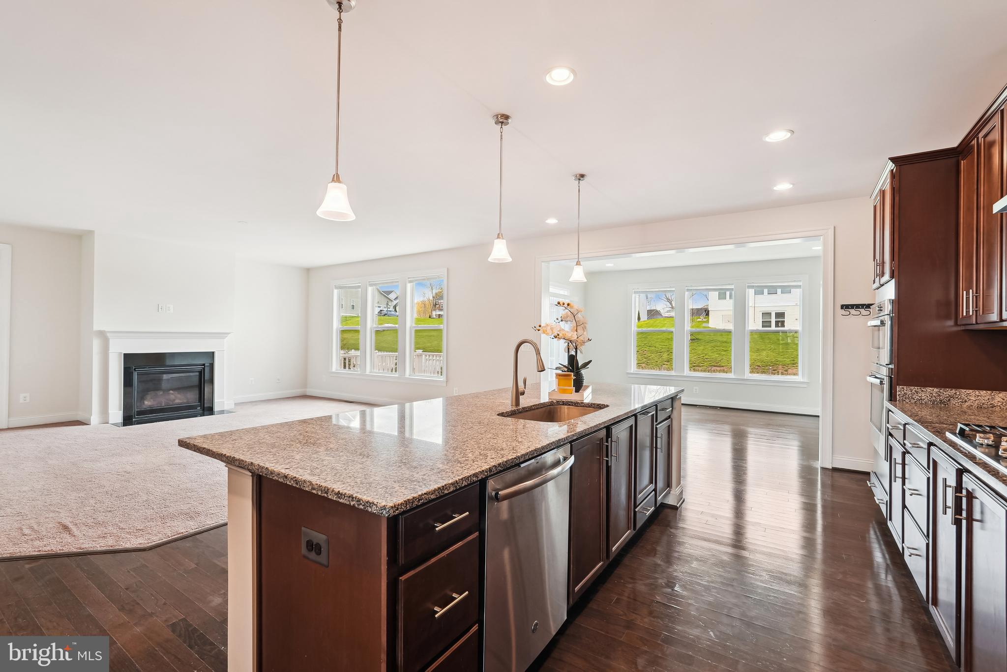 WESTBURY GLEN - Residential