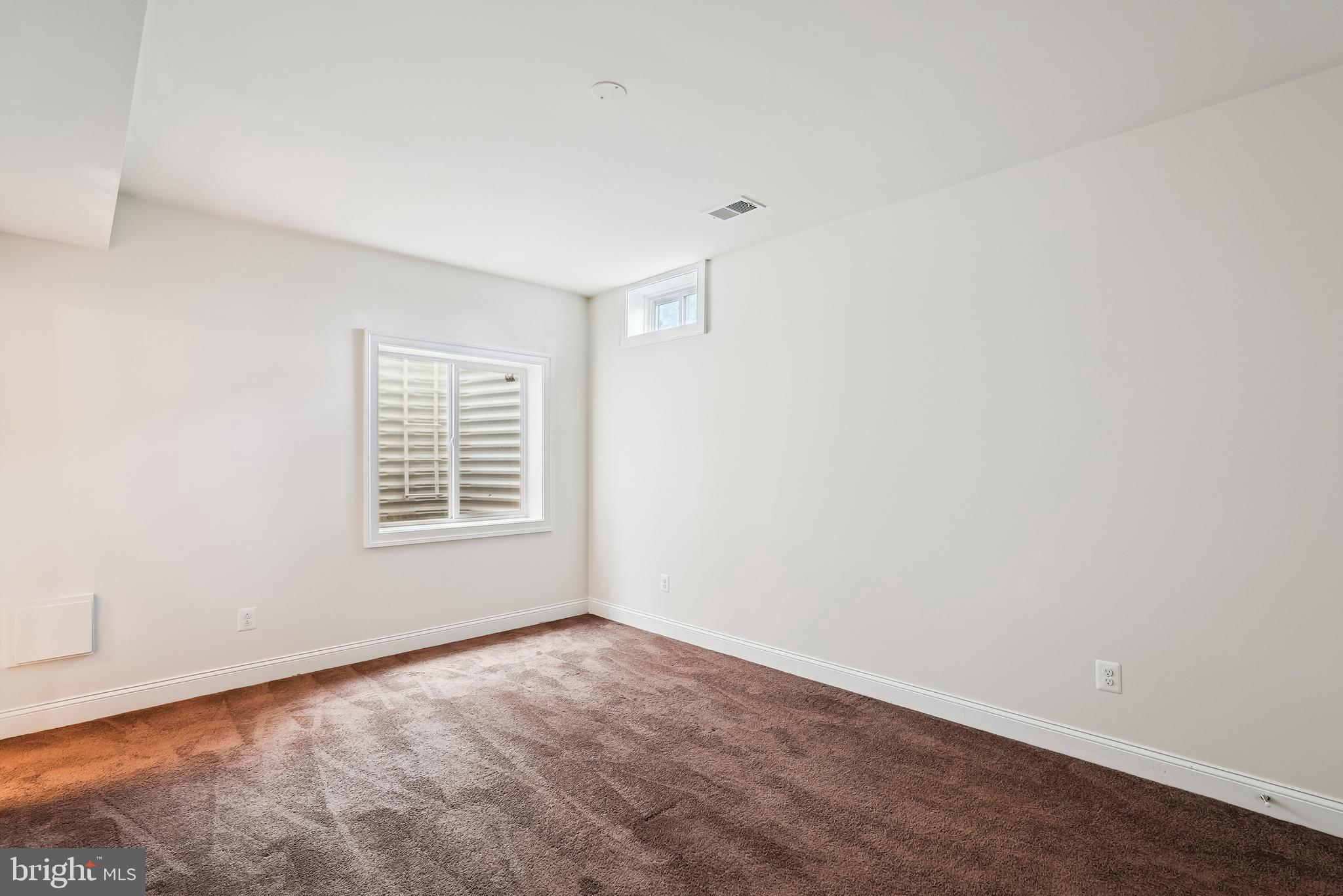 WESTBURY GLEN - Residential