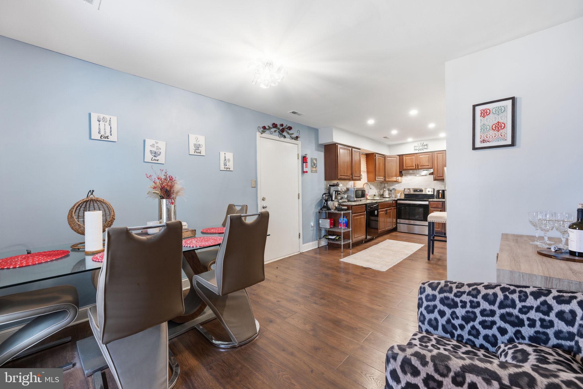 LAUREL LAKES PLAT 2 - Residential