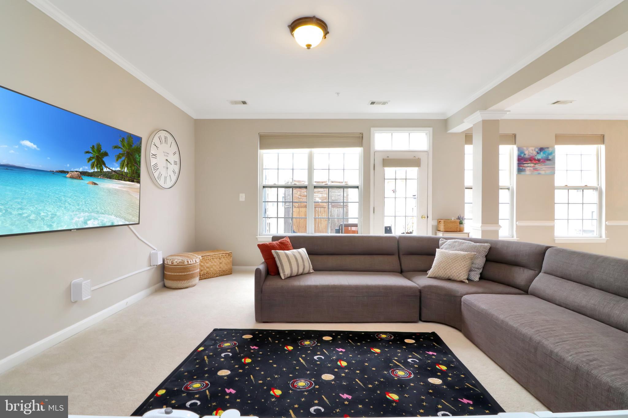 WESTBRIAR PLAZA - Residential