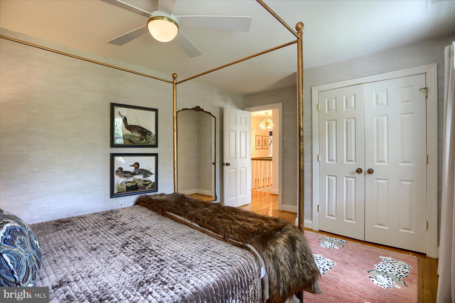 HICKORY MEADOW - Residential