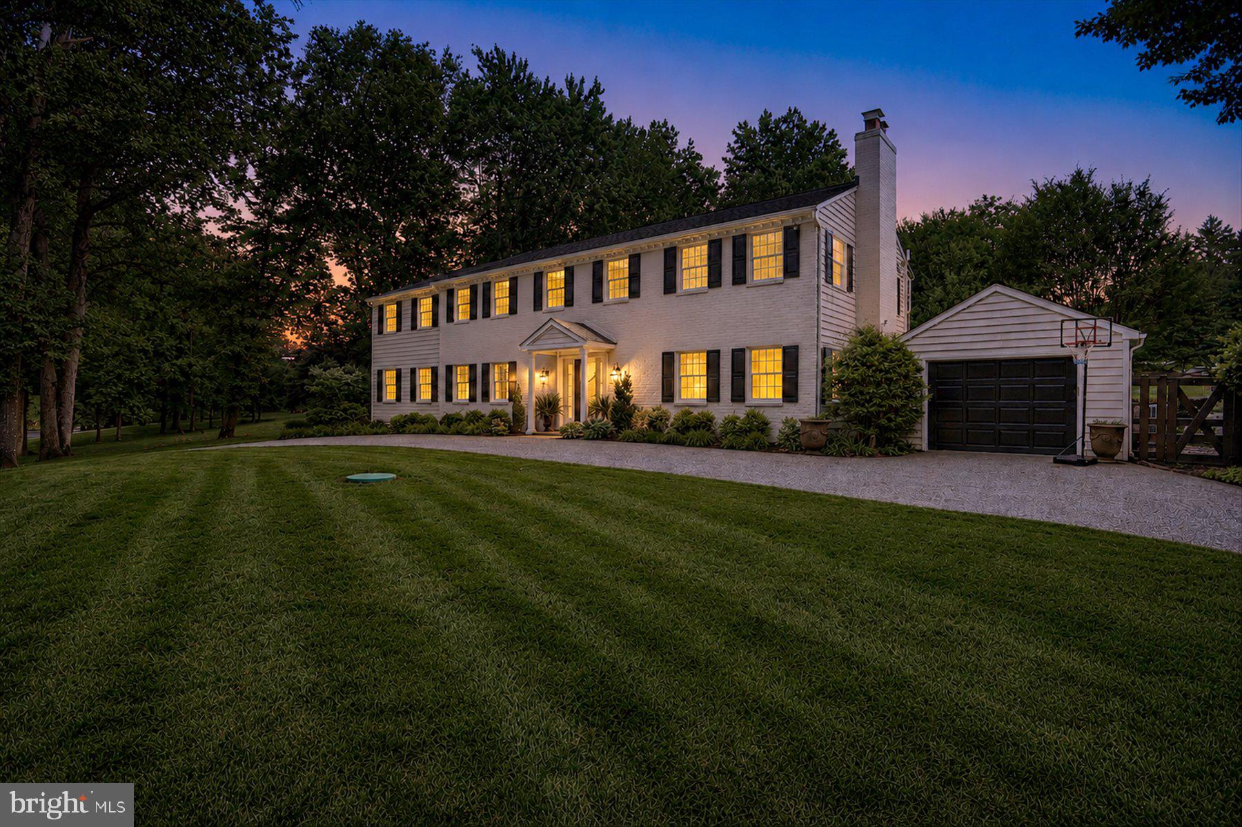HICKORY MEADOW - Residential