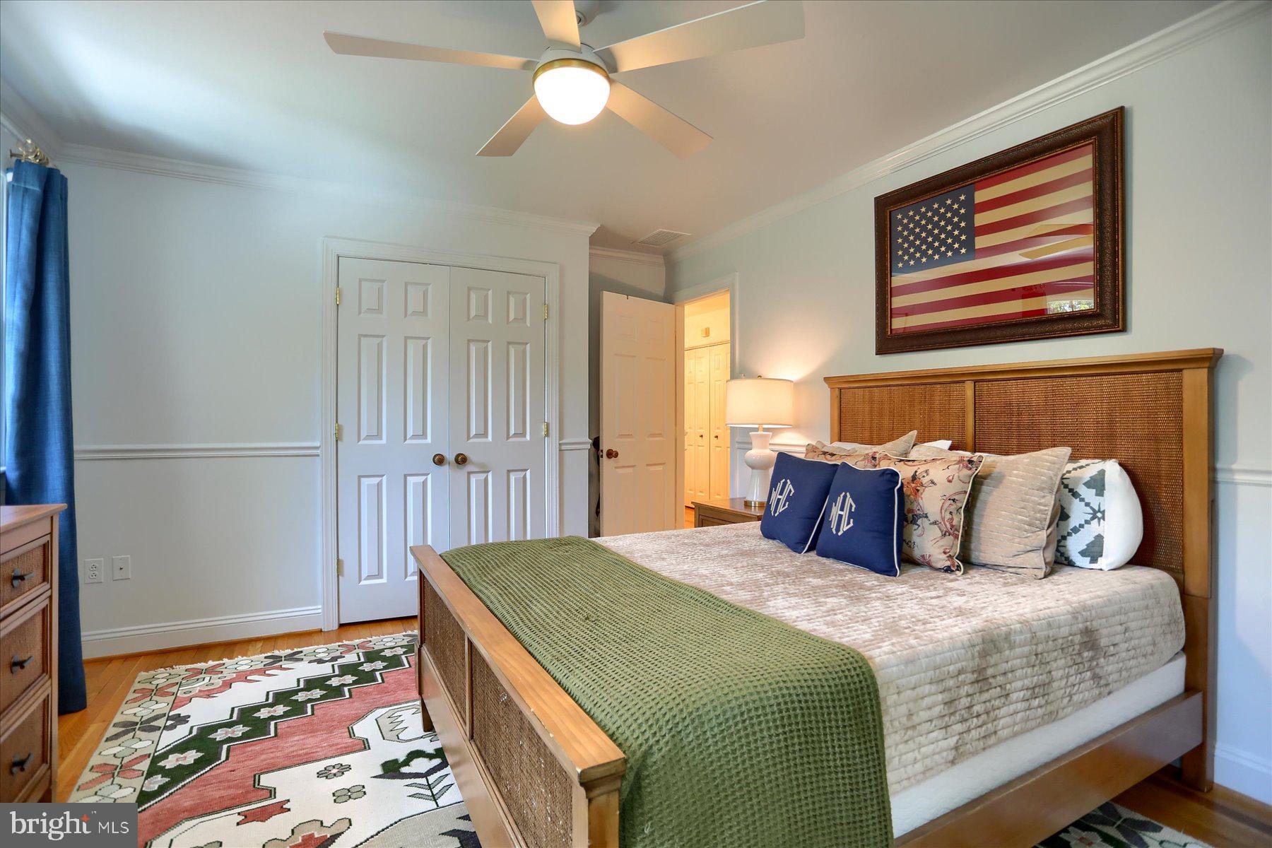 HICKORY MEADOW - Residential