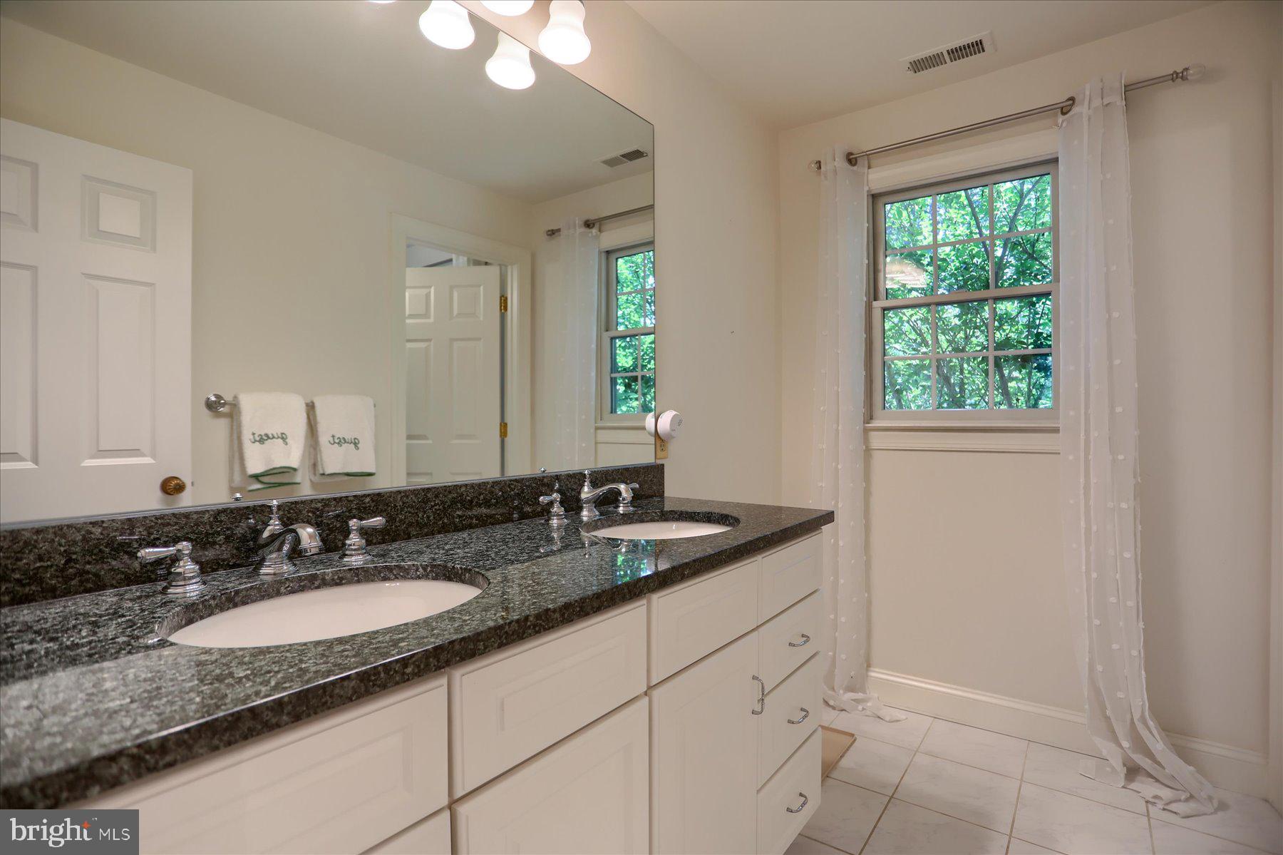 HICKORY MEADOW - Residential