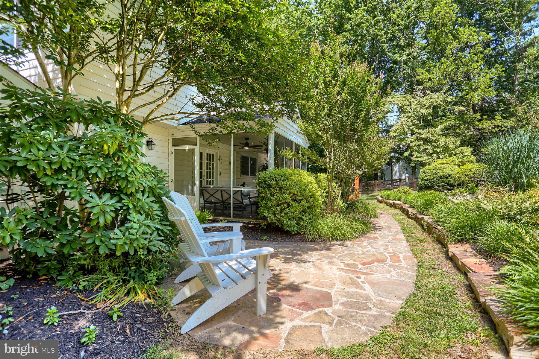 HICKORY MEADOW - Residential