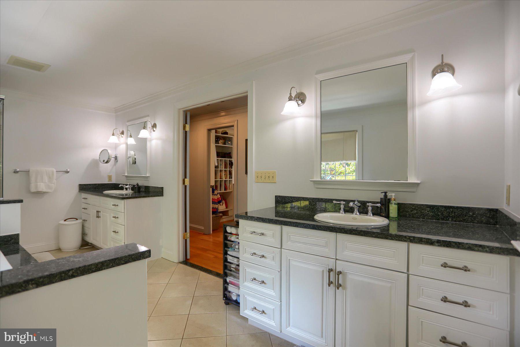 HICKORY MEADOW - Residential