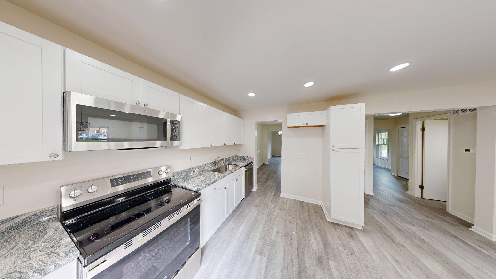 SHADY GROVE VILLAGE - Residential