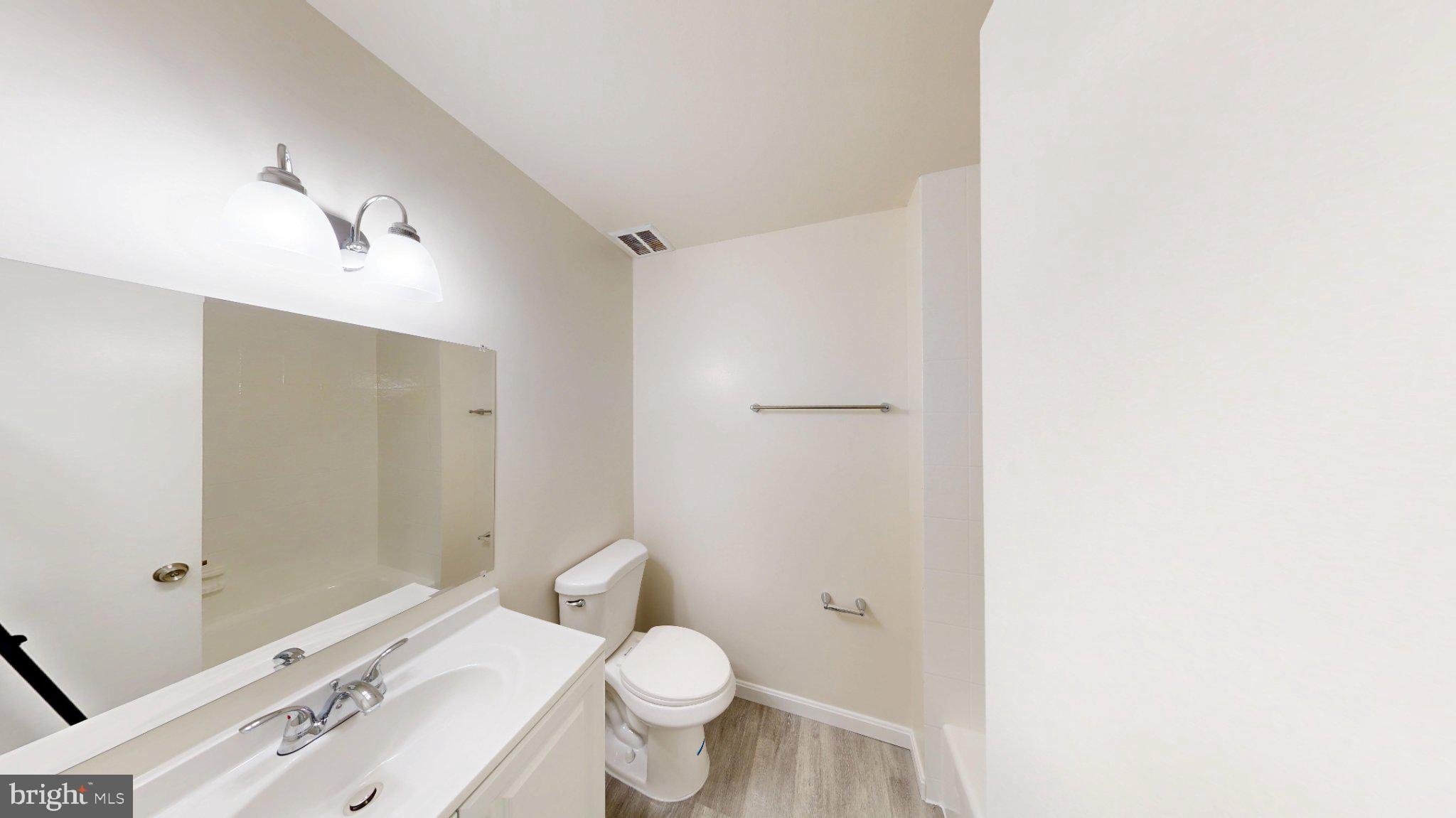SHADY GROVE VILLAGE - Residential