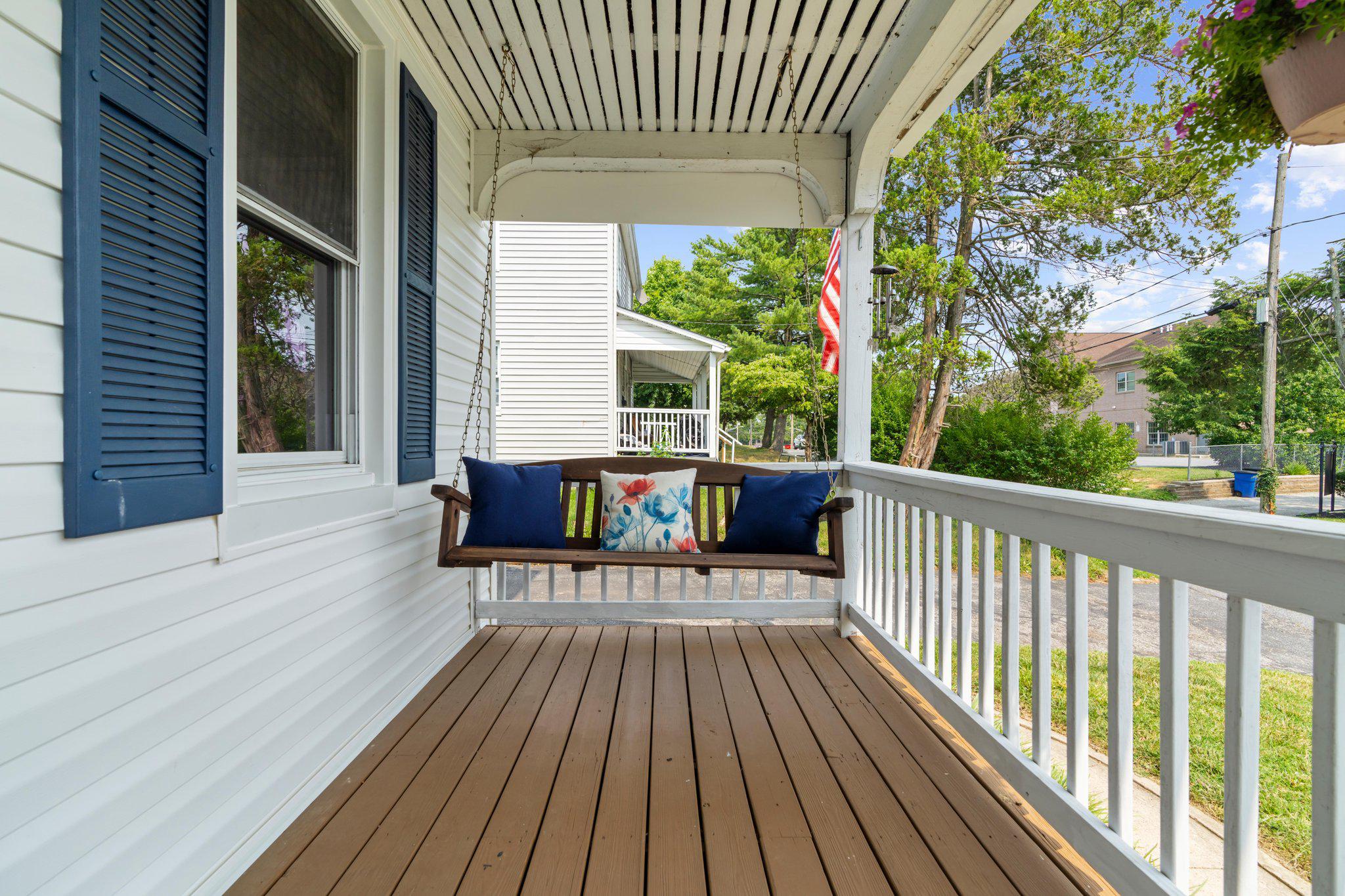 CATONSVILLE - Residential