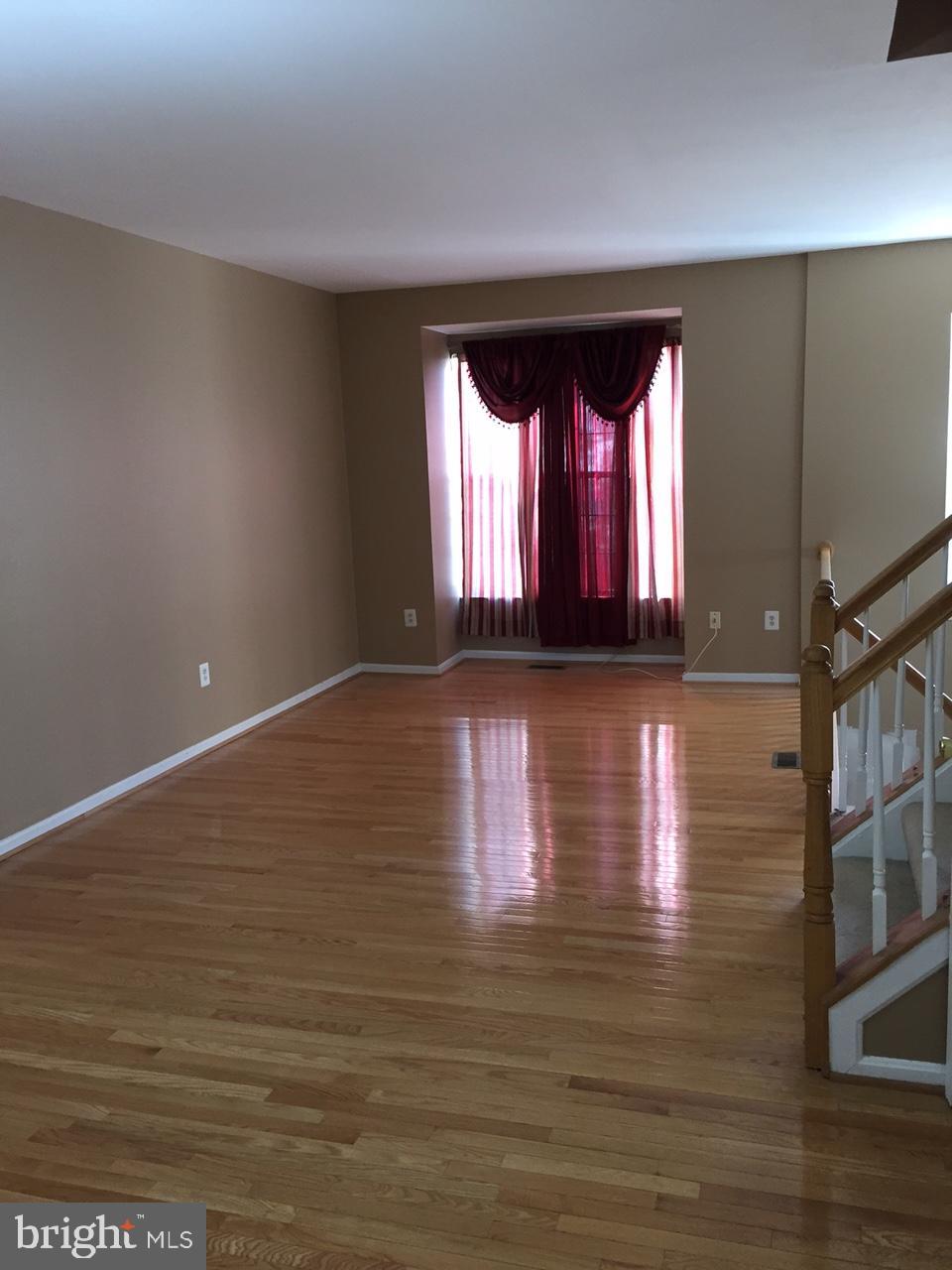 MCNAIR FARMS LANDBAY 11 - Residential