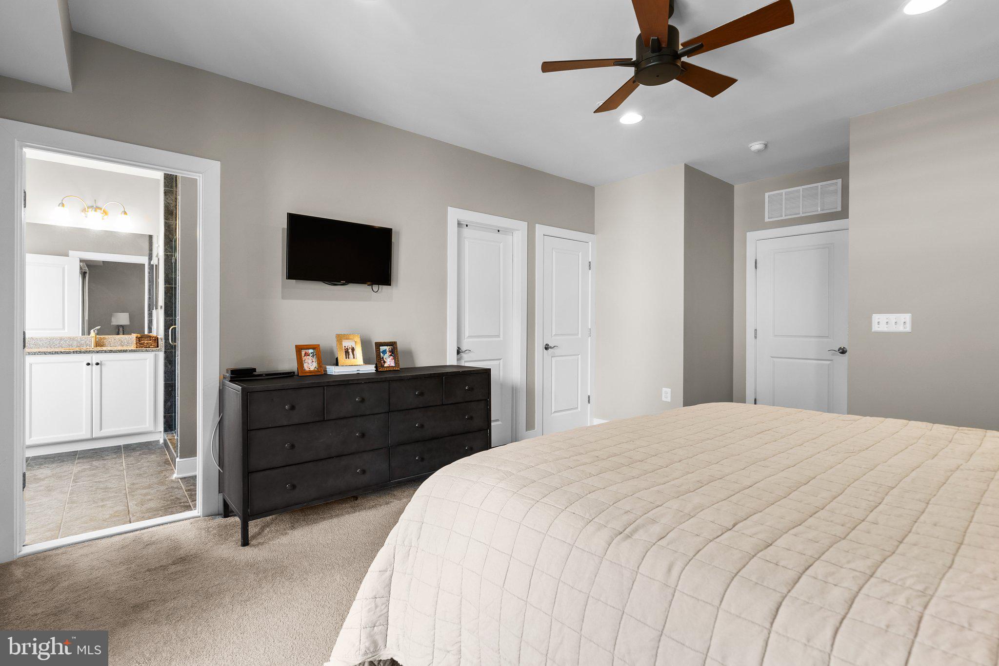 POTOMAC YARD - Residential