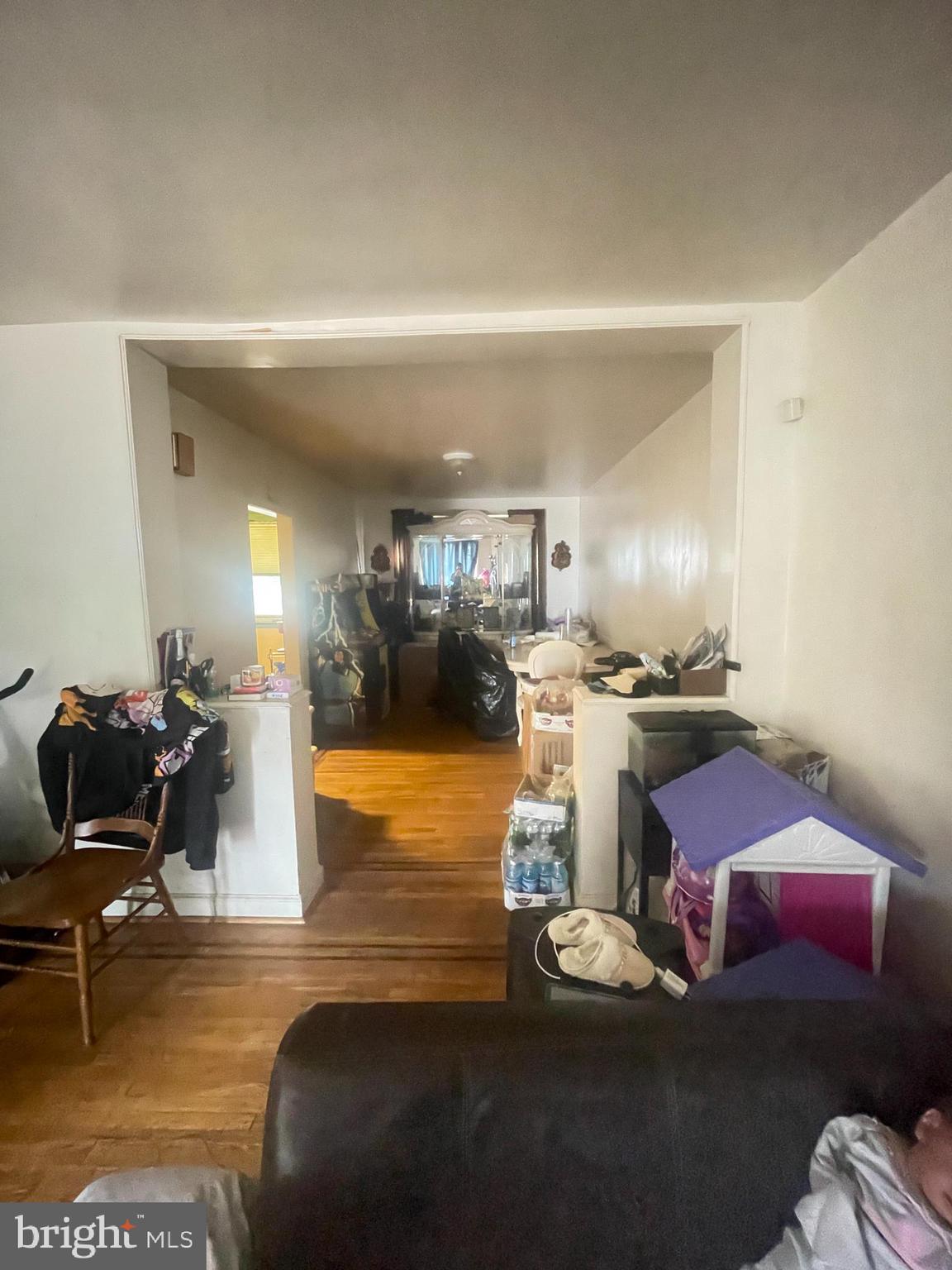 OXFORD CIRCLE - Residential