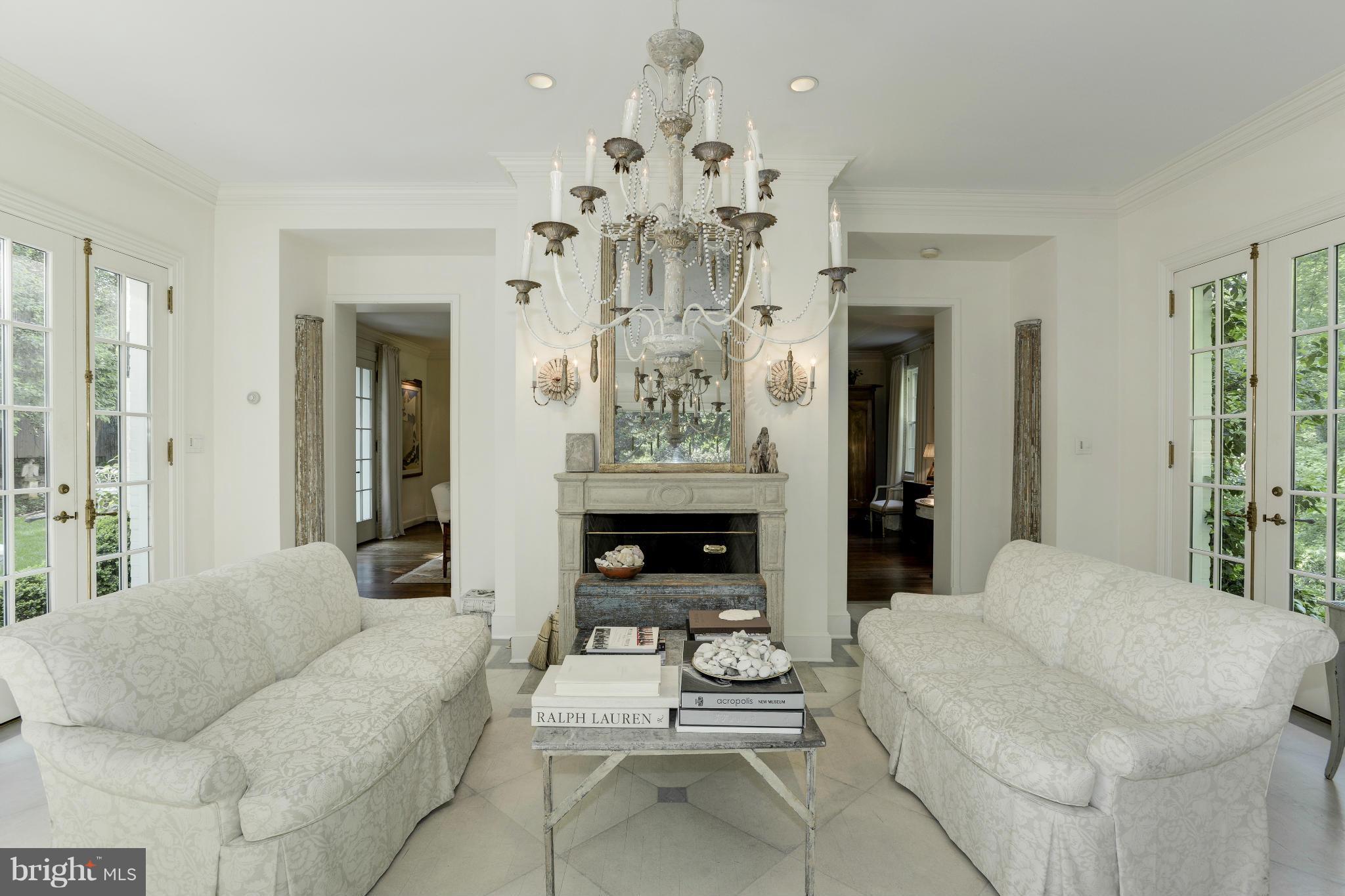 SPRING VALLEY - Residential