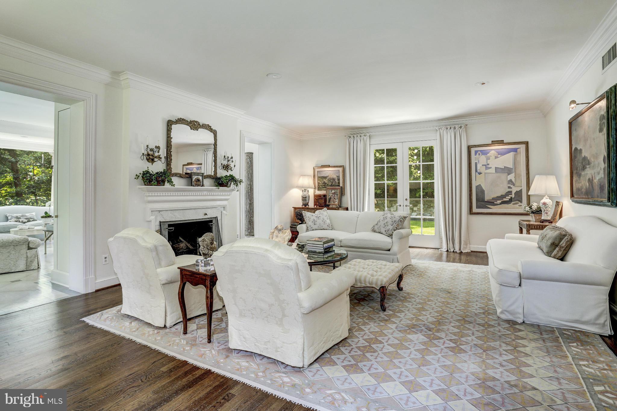 SPRING VALLEY - Residential