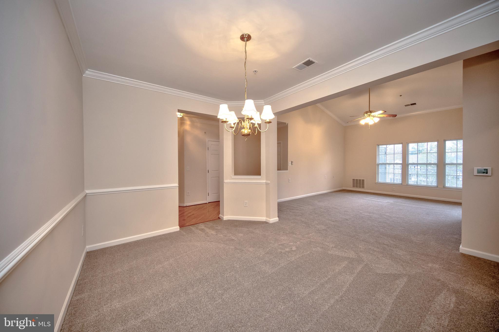 KINGS CROSSING - Residential