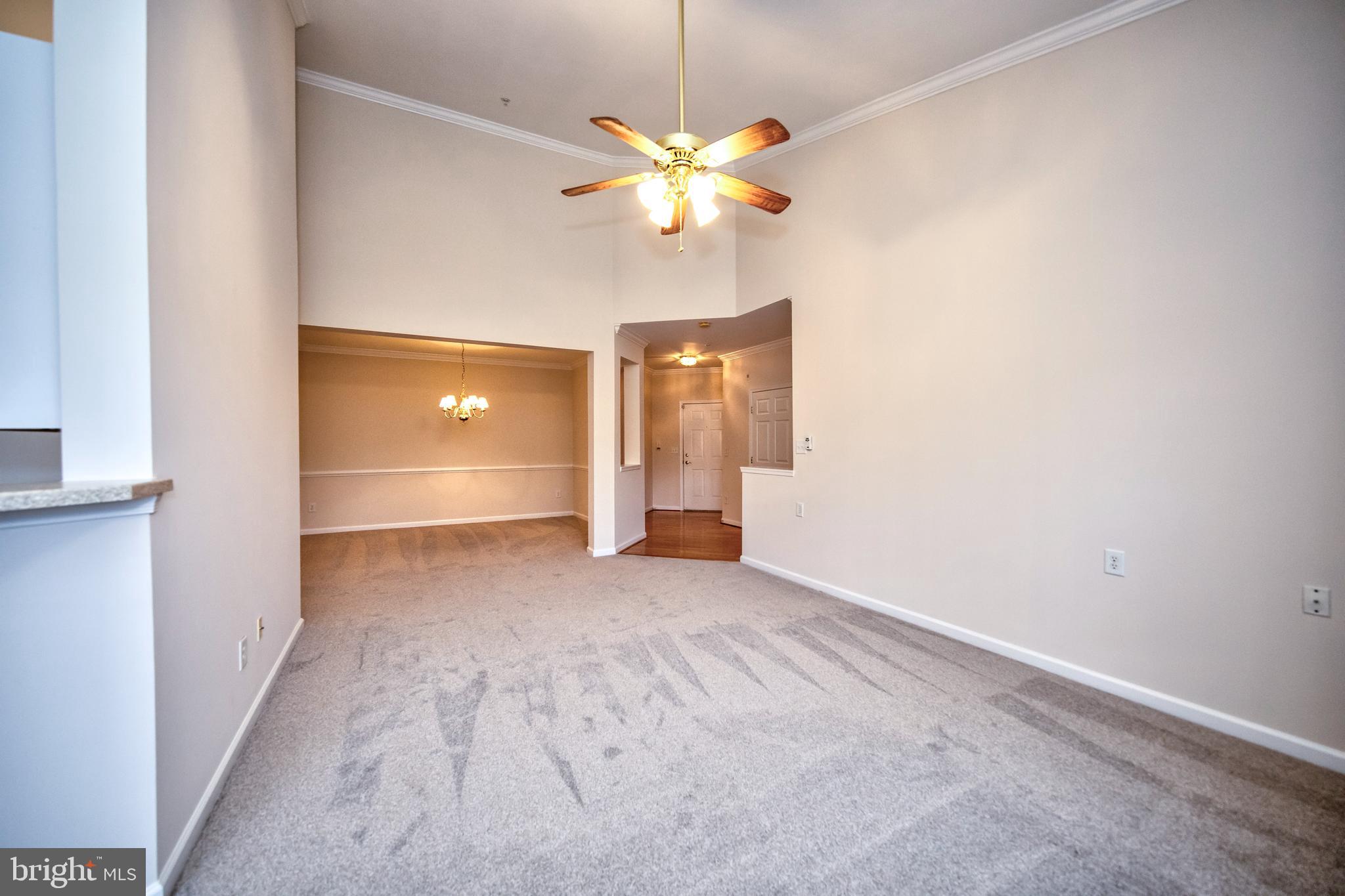 KINGS CROSSING - Residential