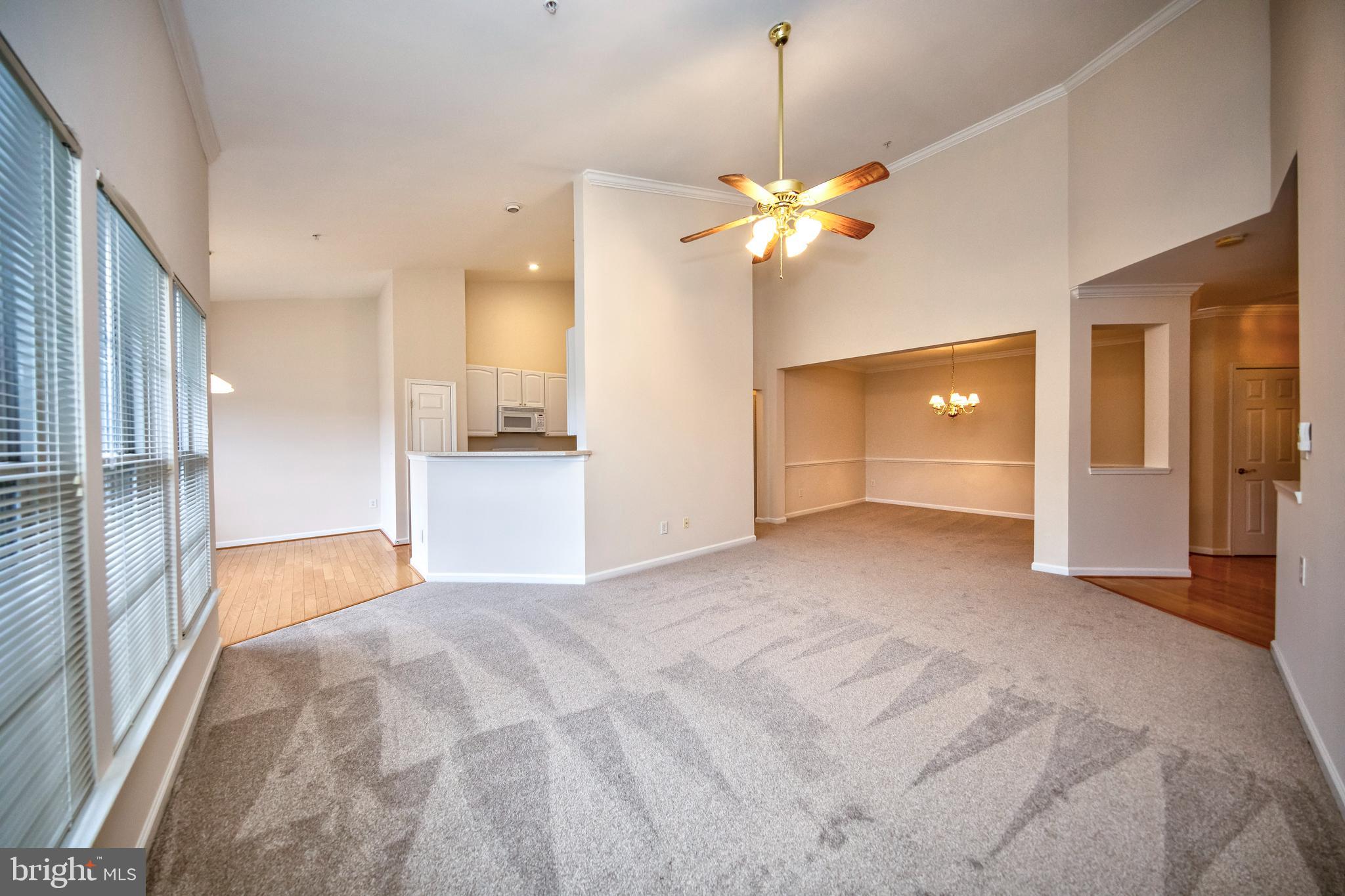 KINGS CROSSING - Residential