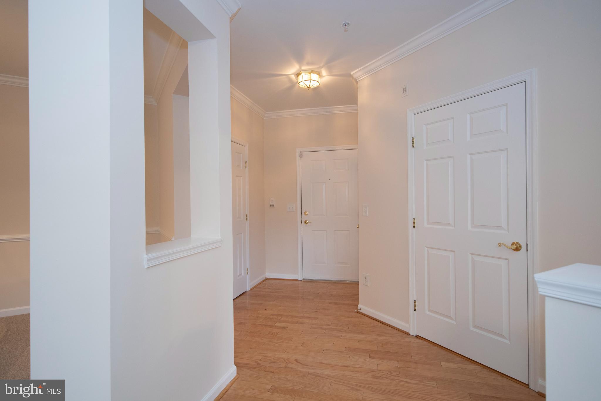 KINGS CROSSING - Residential