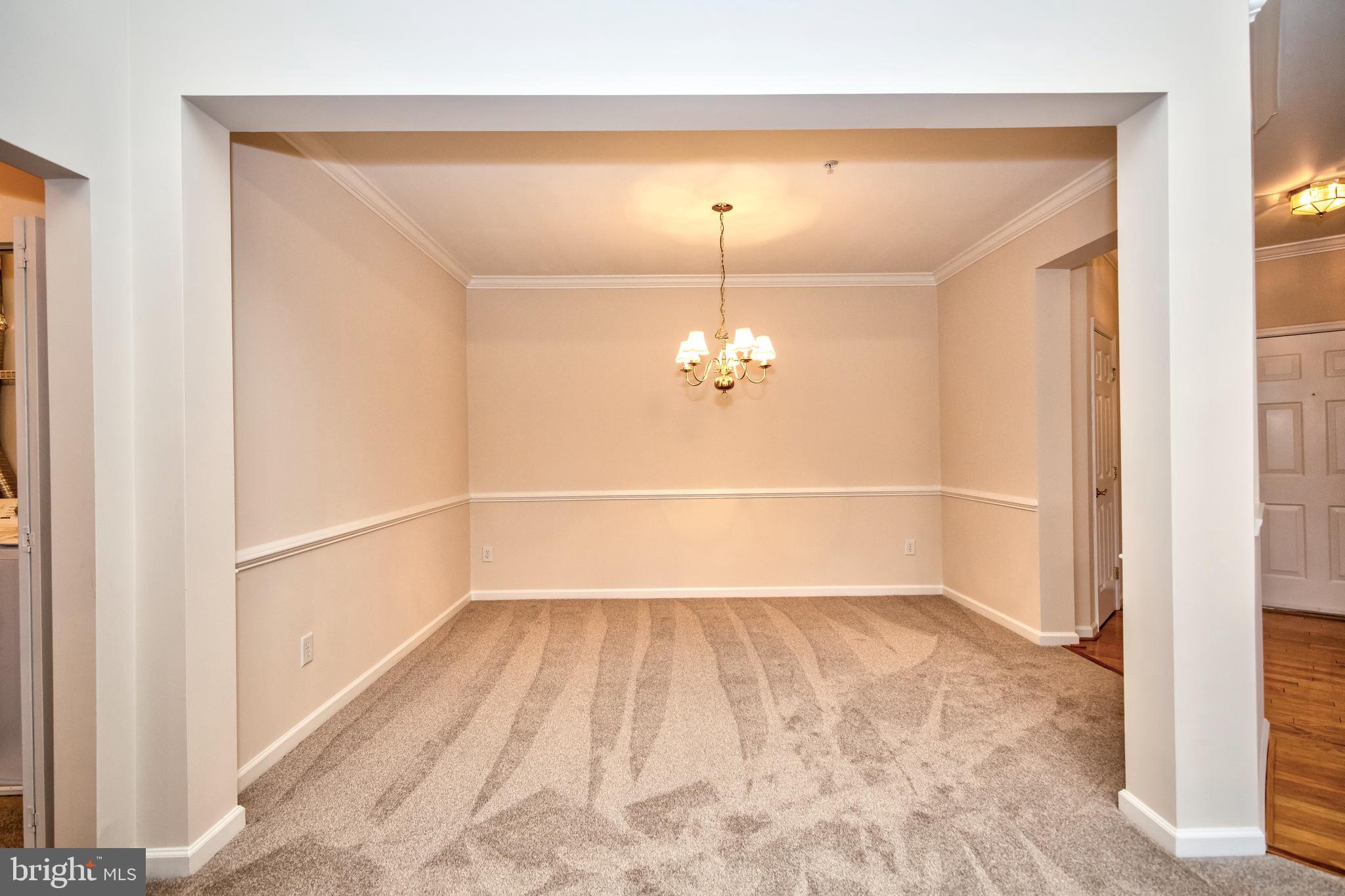 KINGS CROSSING - Residential