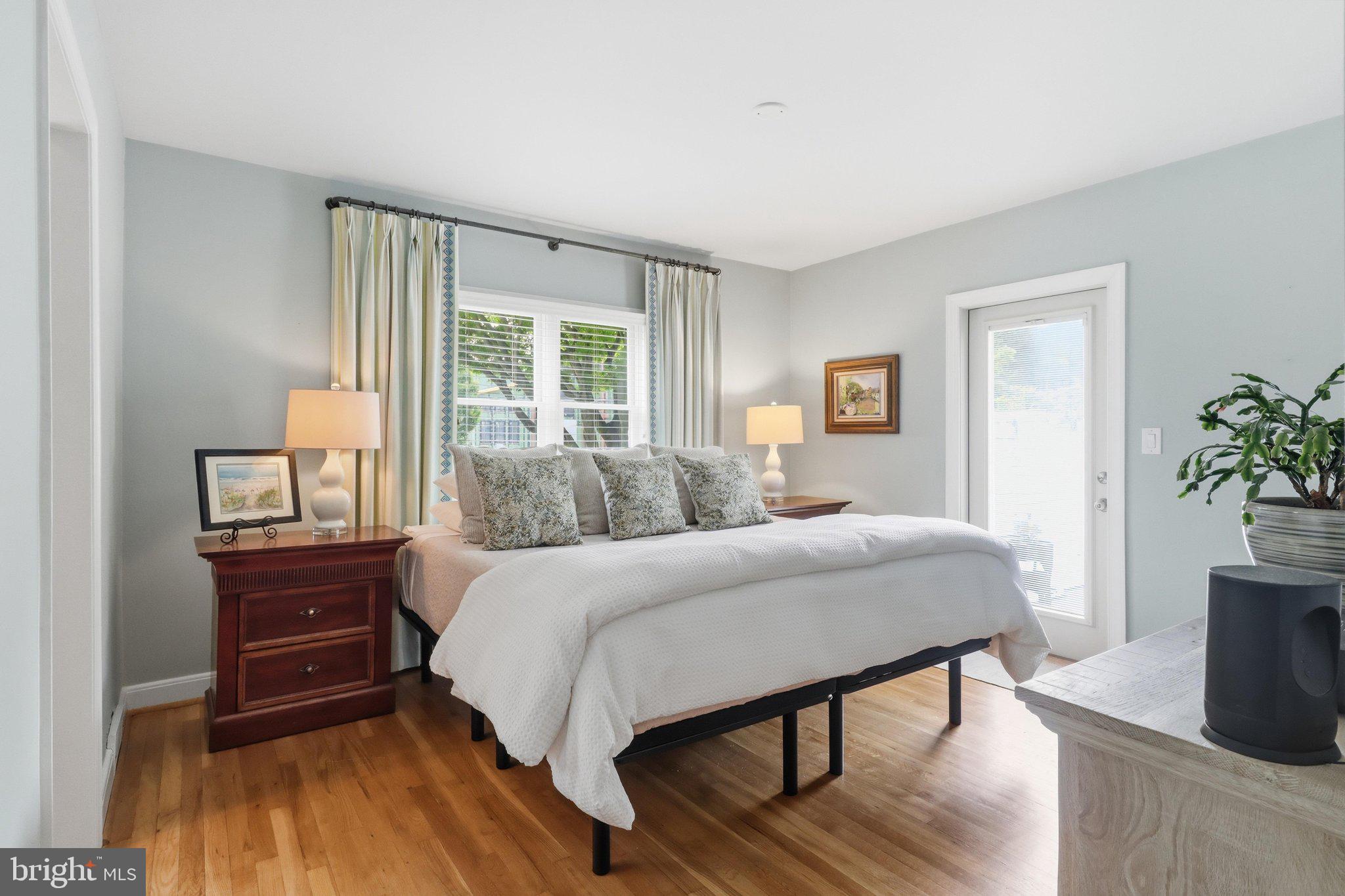 CHESTERBROOK WOODS - Residential