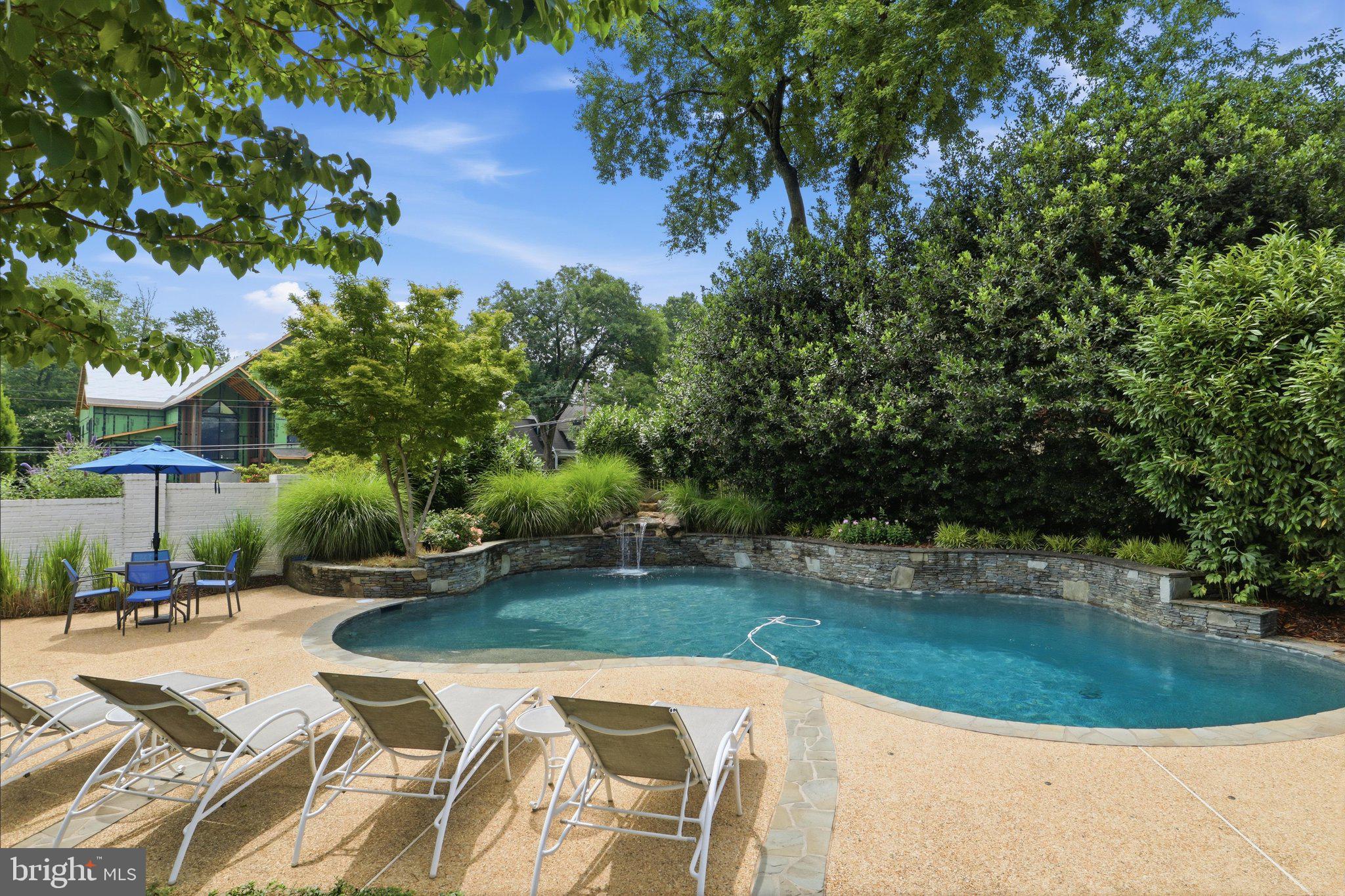CHESTERBROOK WOODS - Residential