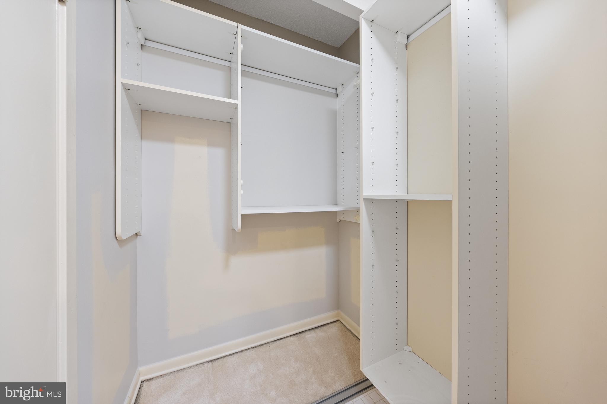 SKYLINE SQUARE CONDO - Residential