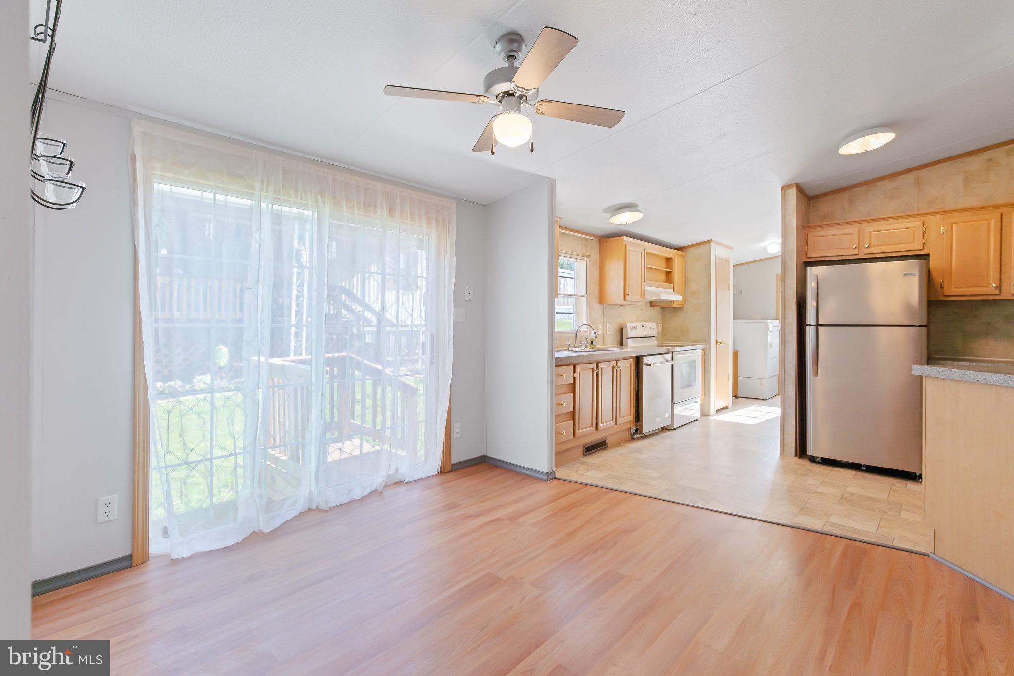 SOUTHLAND HILLS - Residential