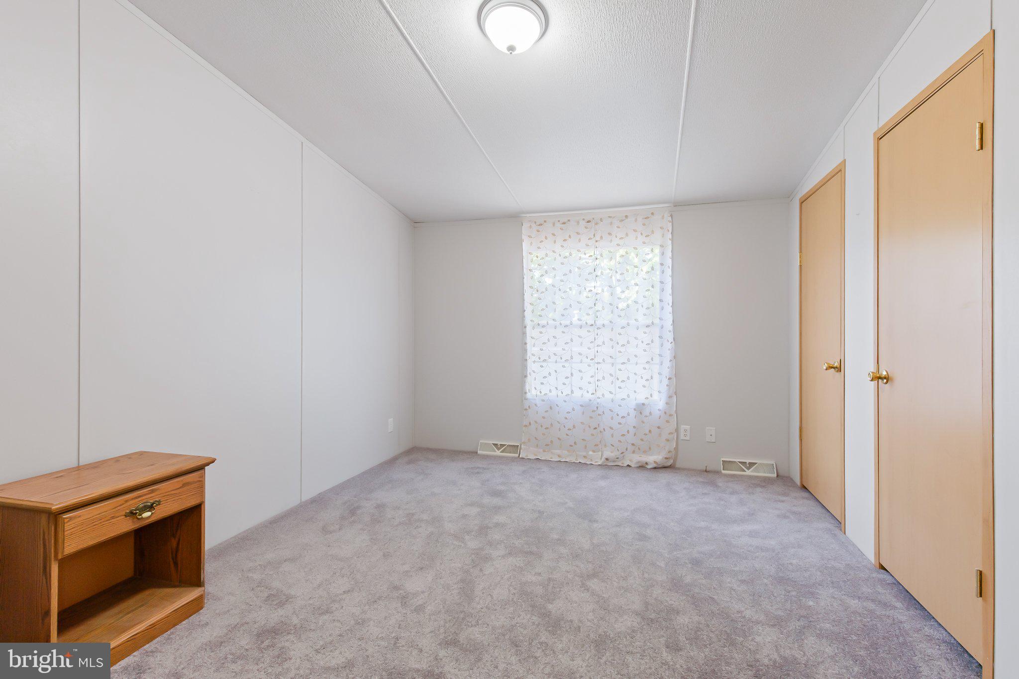 SOUTHLAND HILLS - Residential