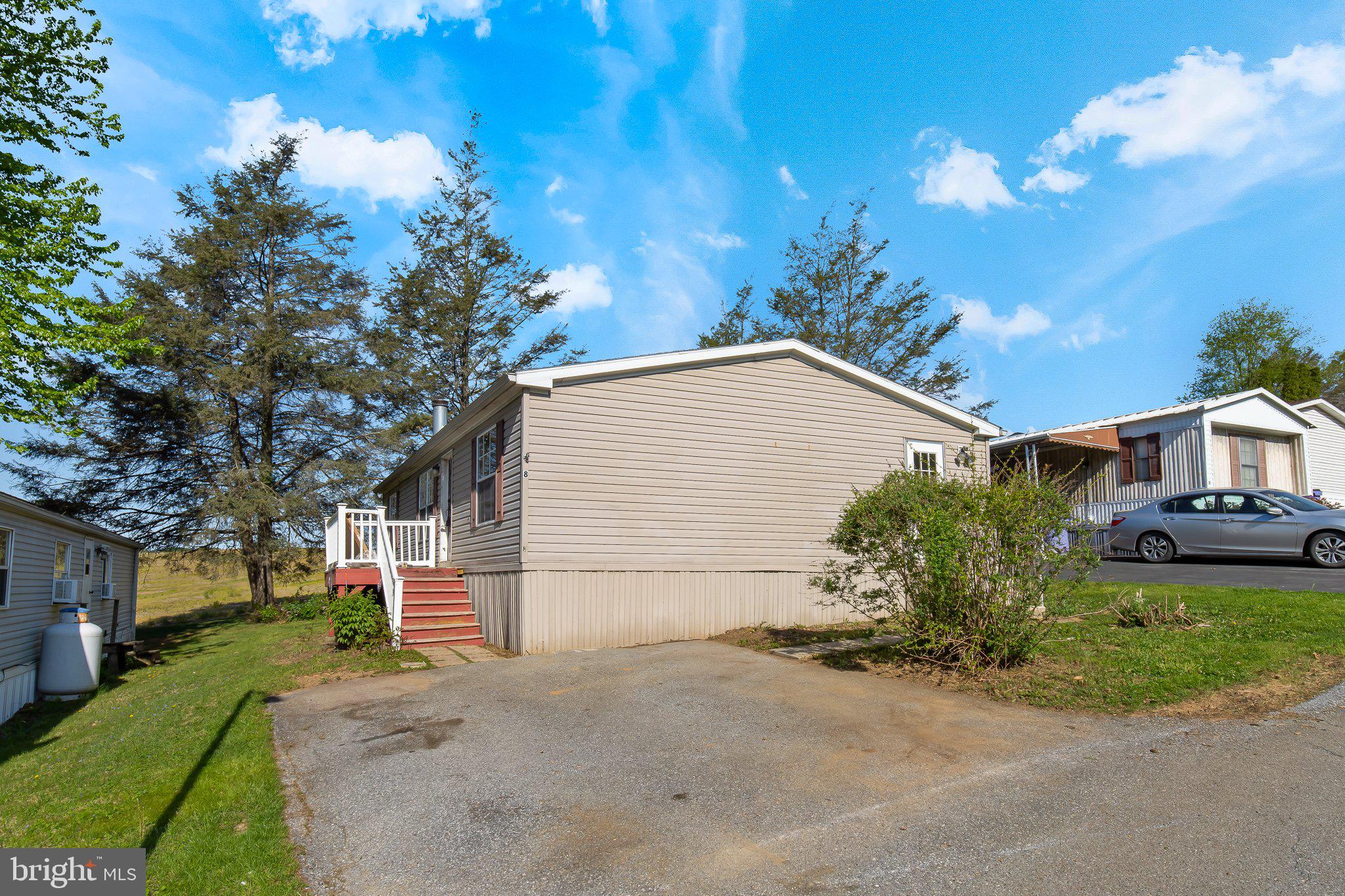SOUTHLAND HILLS - Residential