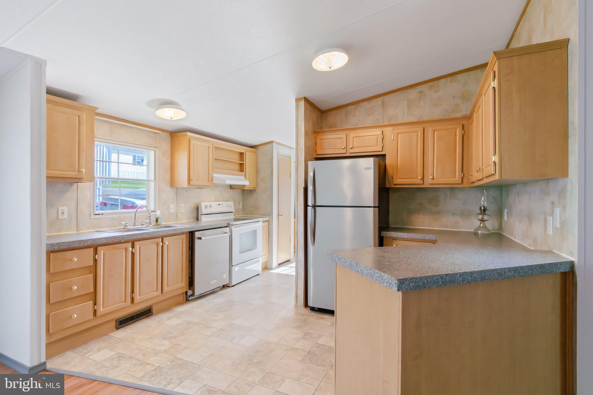 SOUTHLAND HILLS - Residential