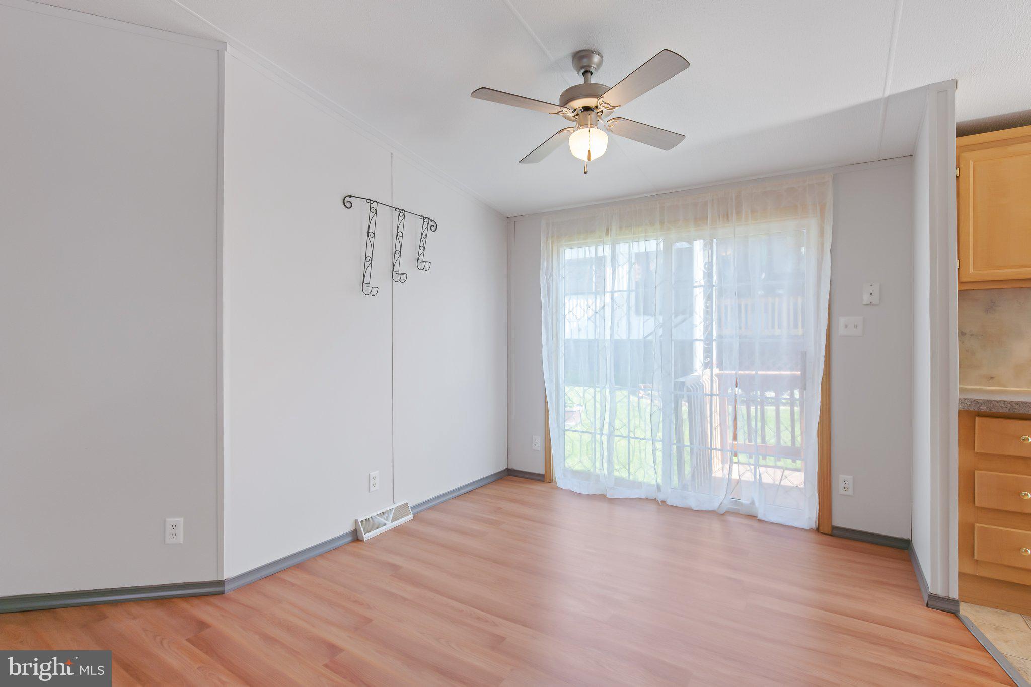 SOUTHLAND HILLS - Residential