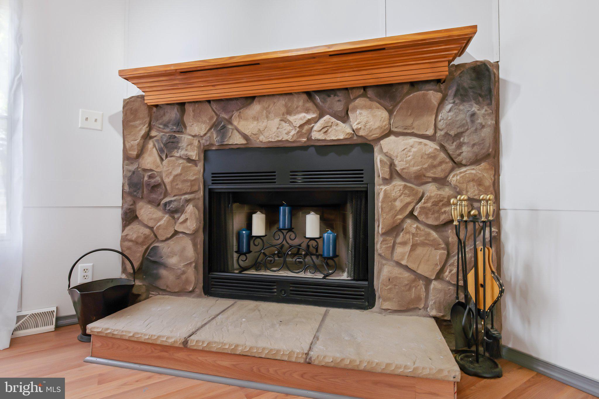 SOUTHLAND HILLS - Residential