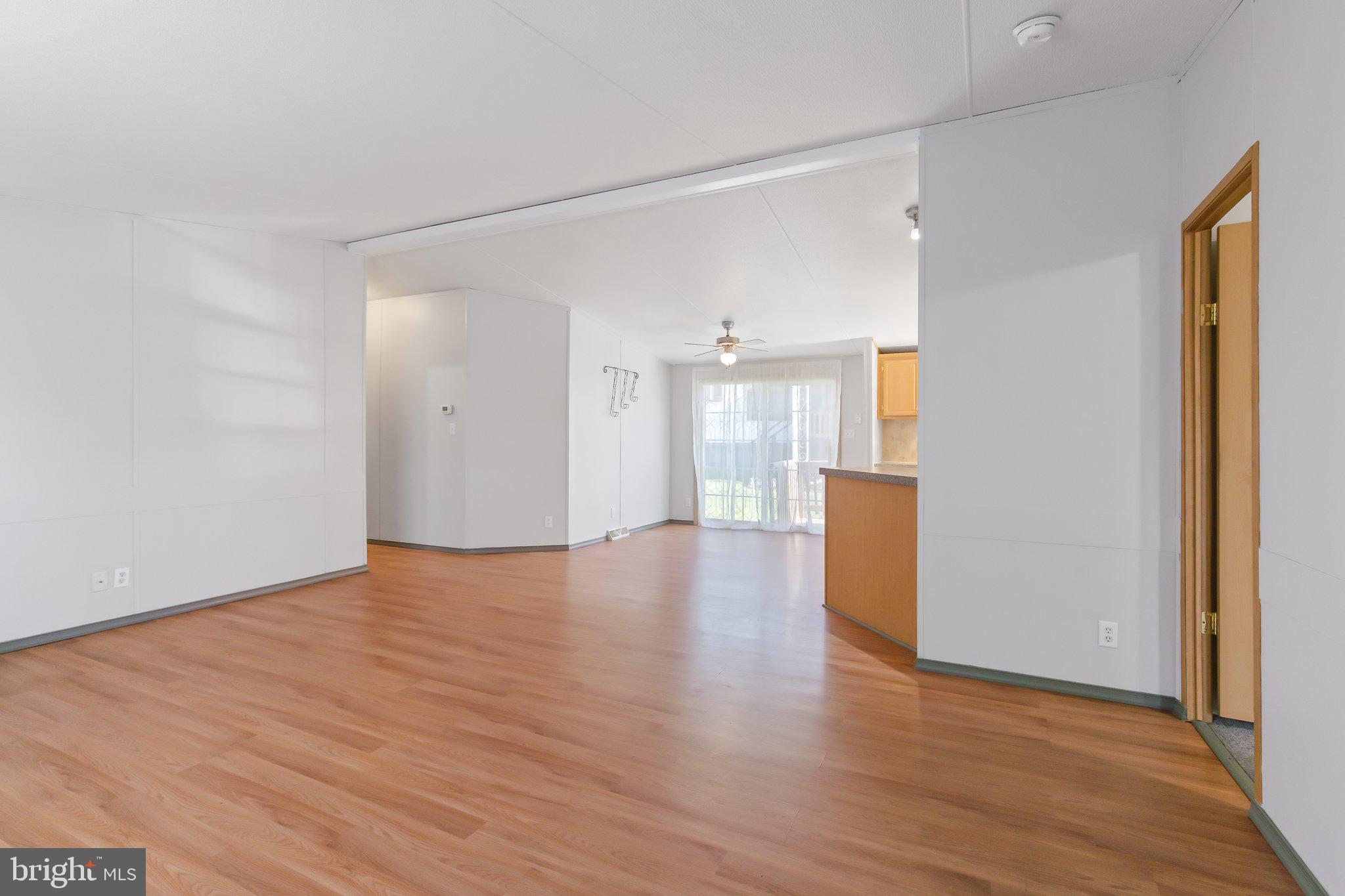 SOUTHLAND HILLS - Residential