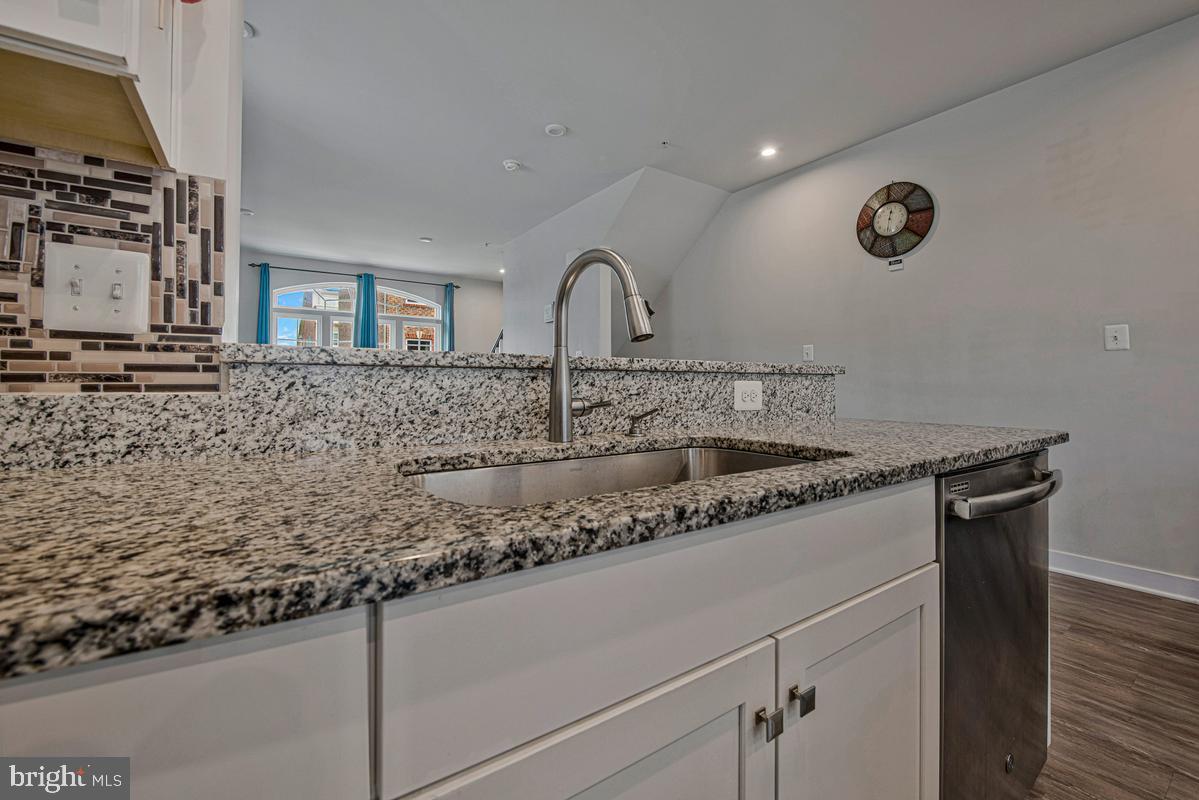 GREENBELT STATION - Residential