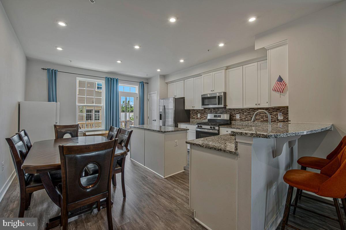 GREENBELT STATION - Residential