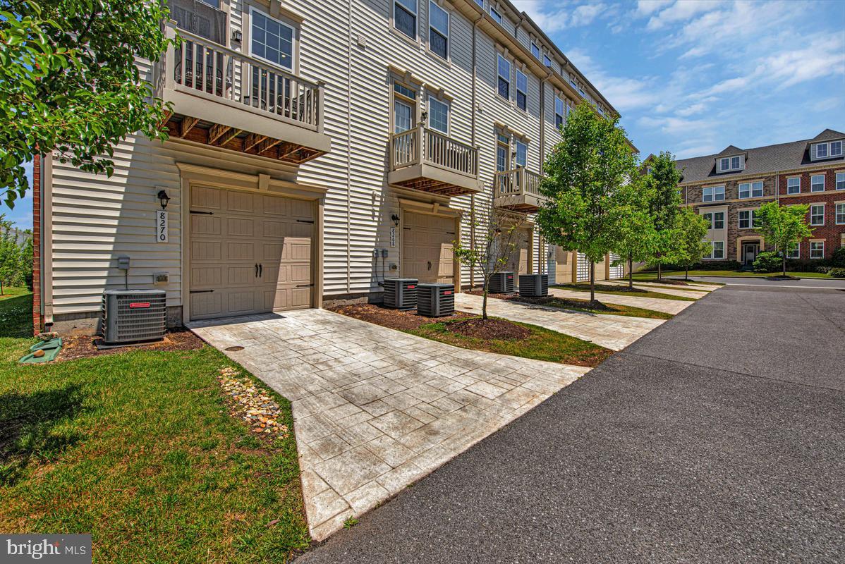 GREENBELT STATION - Residential