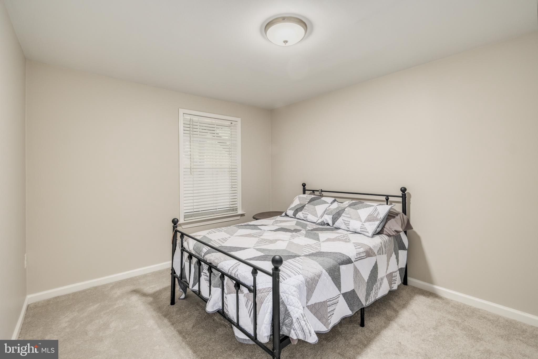 BARRINGTON - Residential