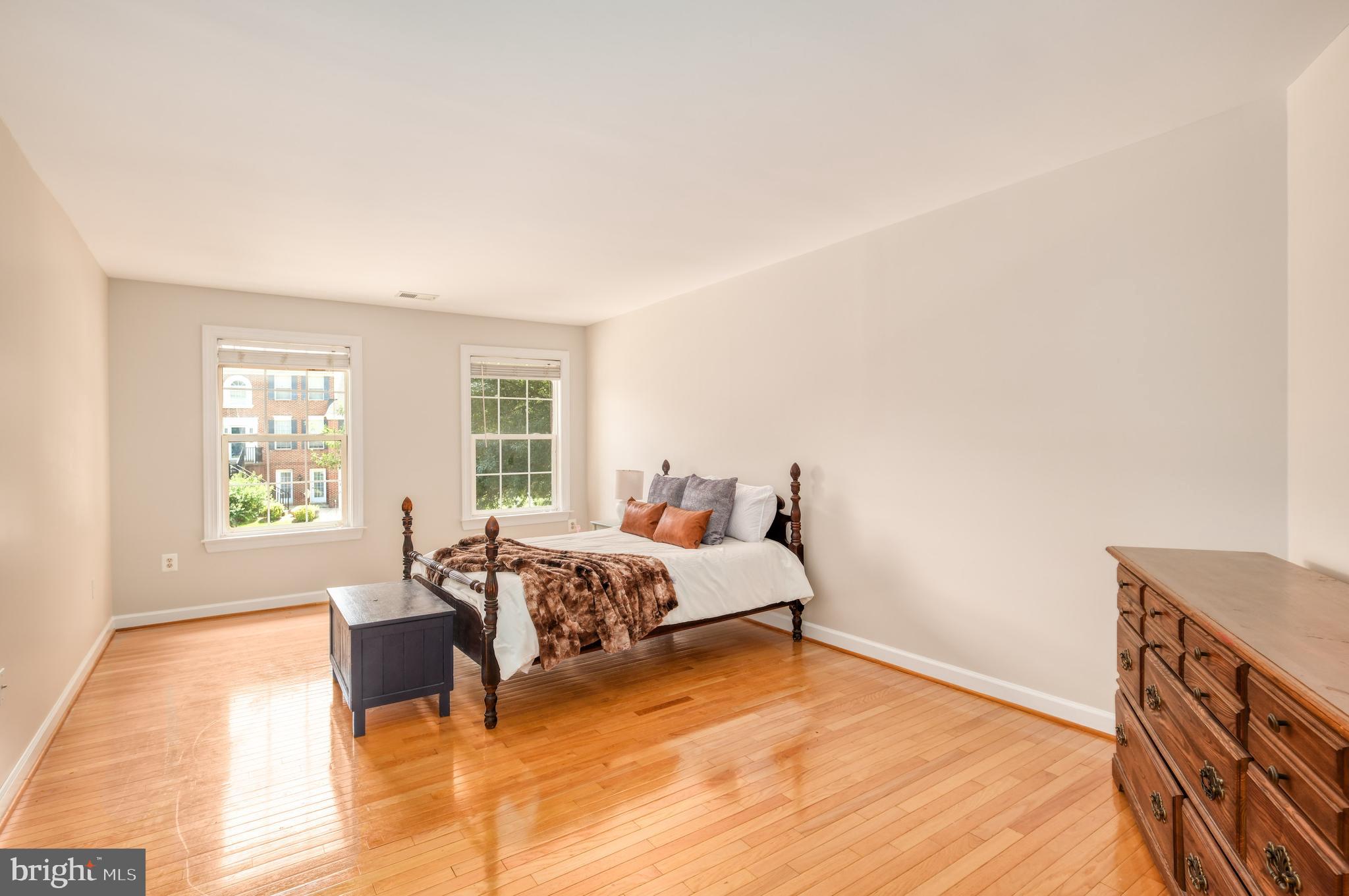 BARRINGTON - Residential
