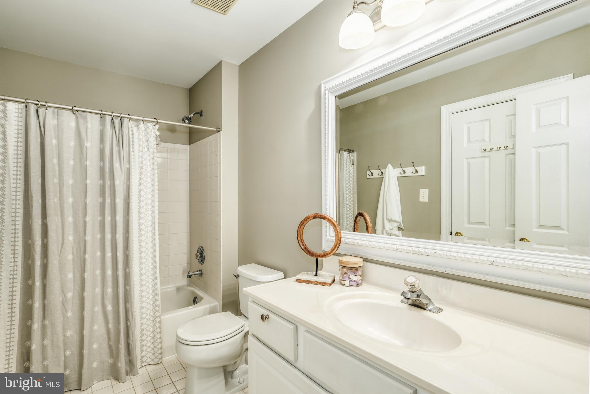 BARRINGTON - Residential