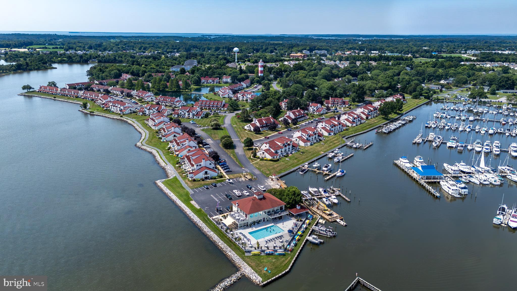 QUEENS LANDING - Residential