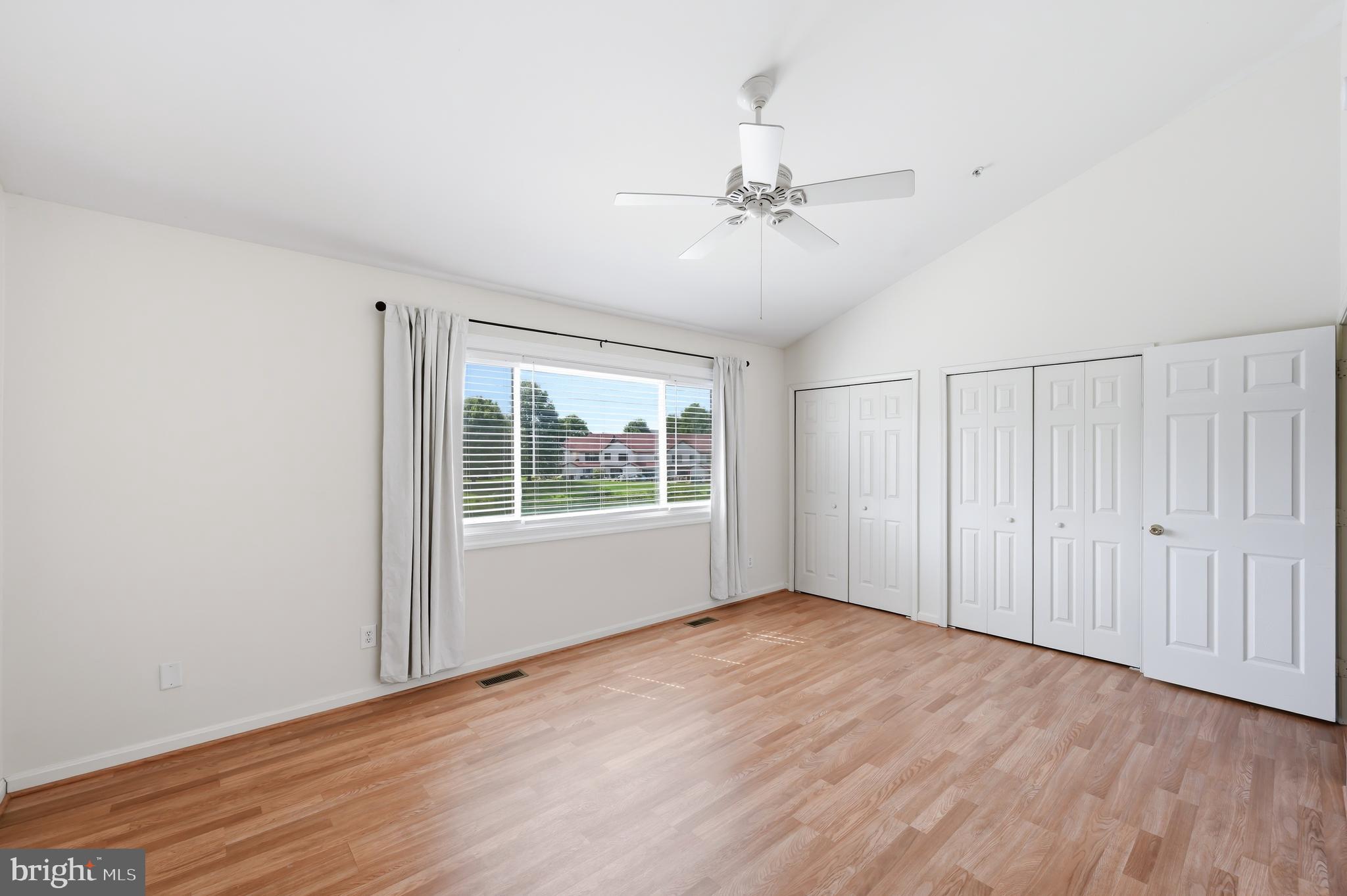 QUEENS LANDING - Residential