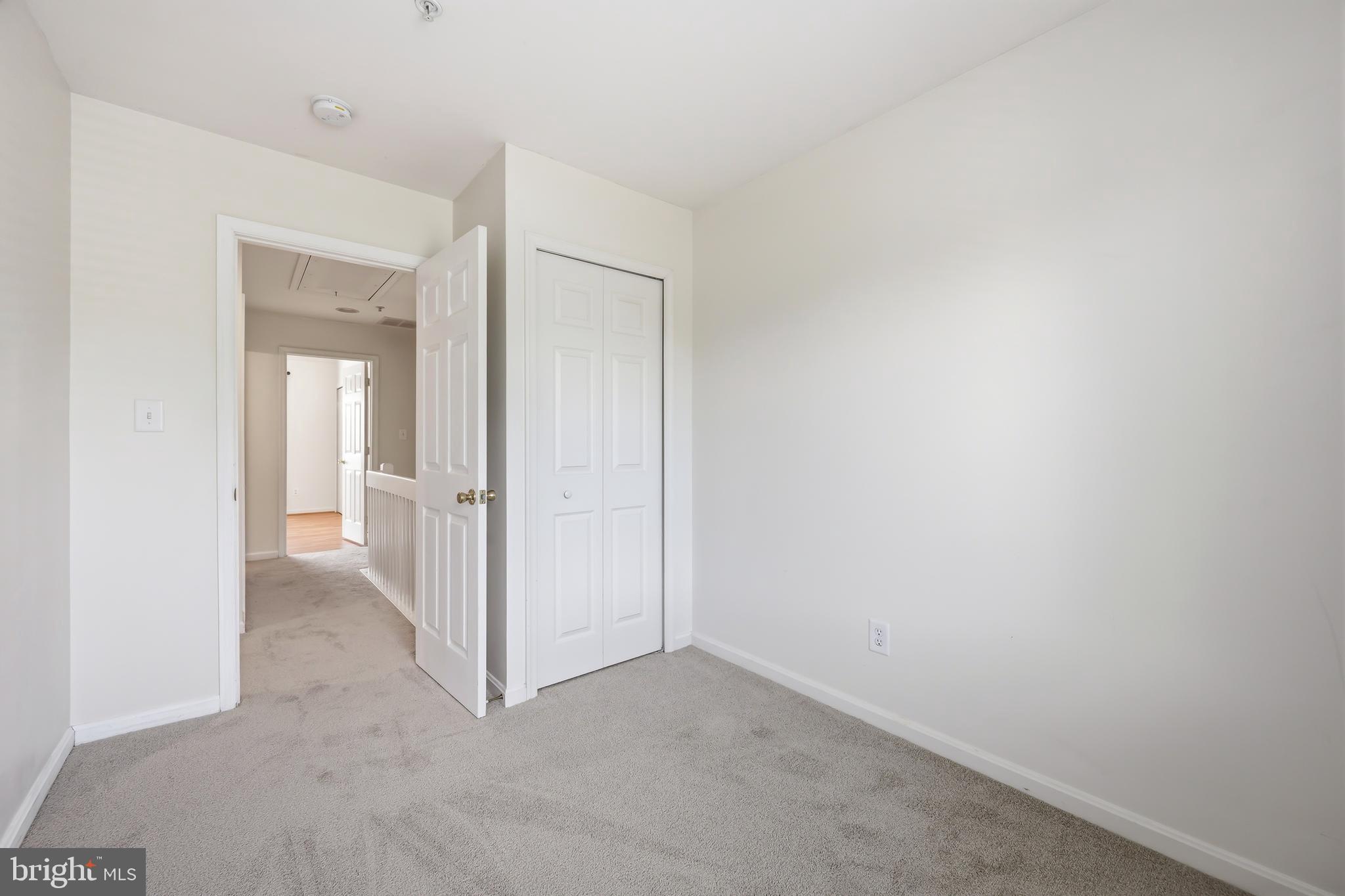 QUEENS LANDING - Residential