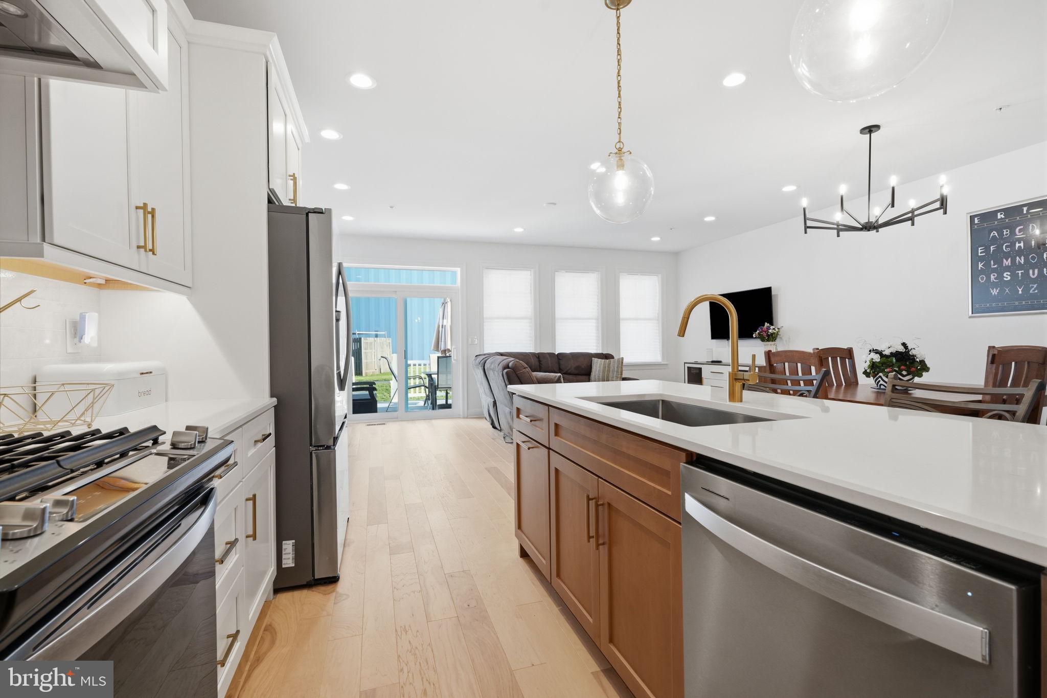 HIGHPOINT AT NEW BRITAIN - Residential