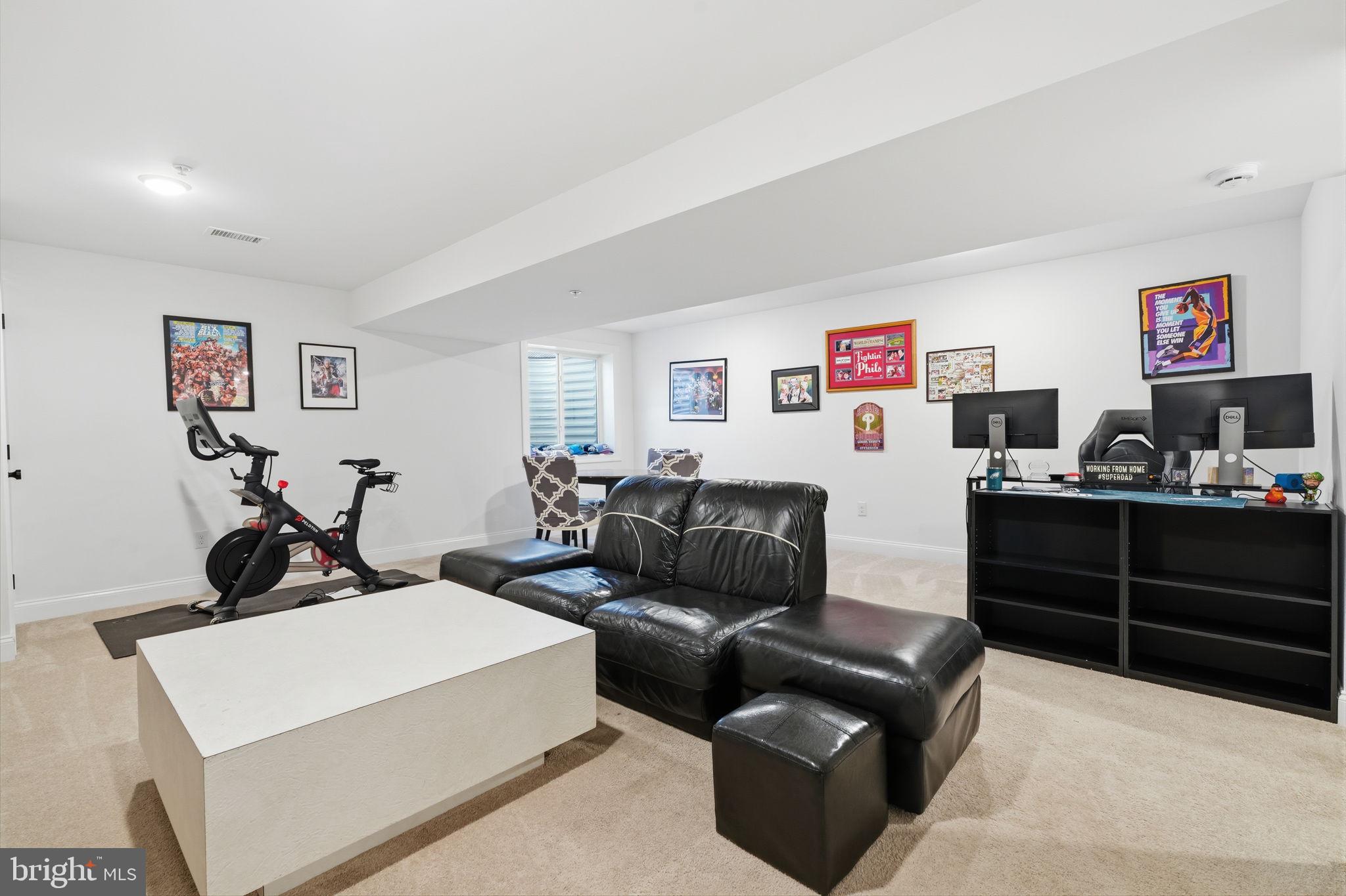 HIGHPOINT AT NEW BRITAIN - Residential