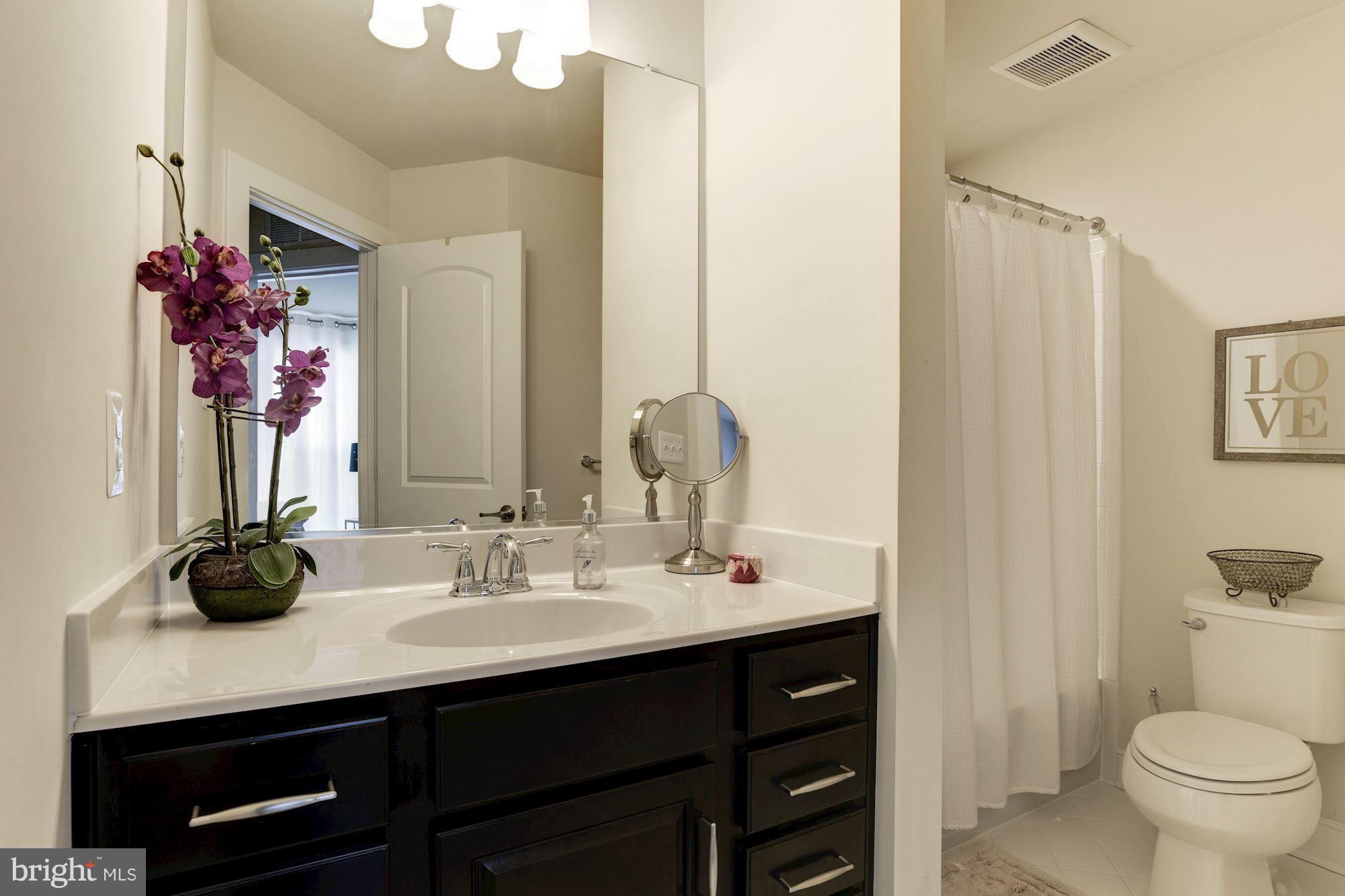 CROWN FARM - Residential