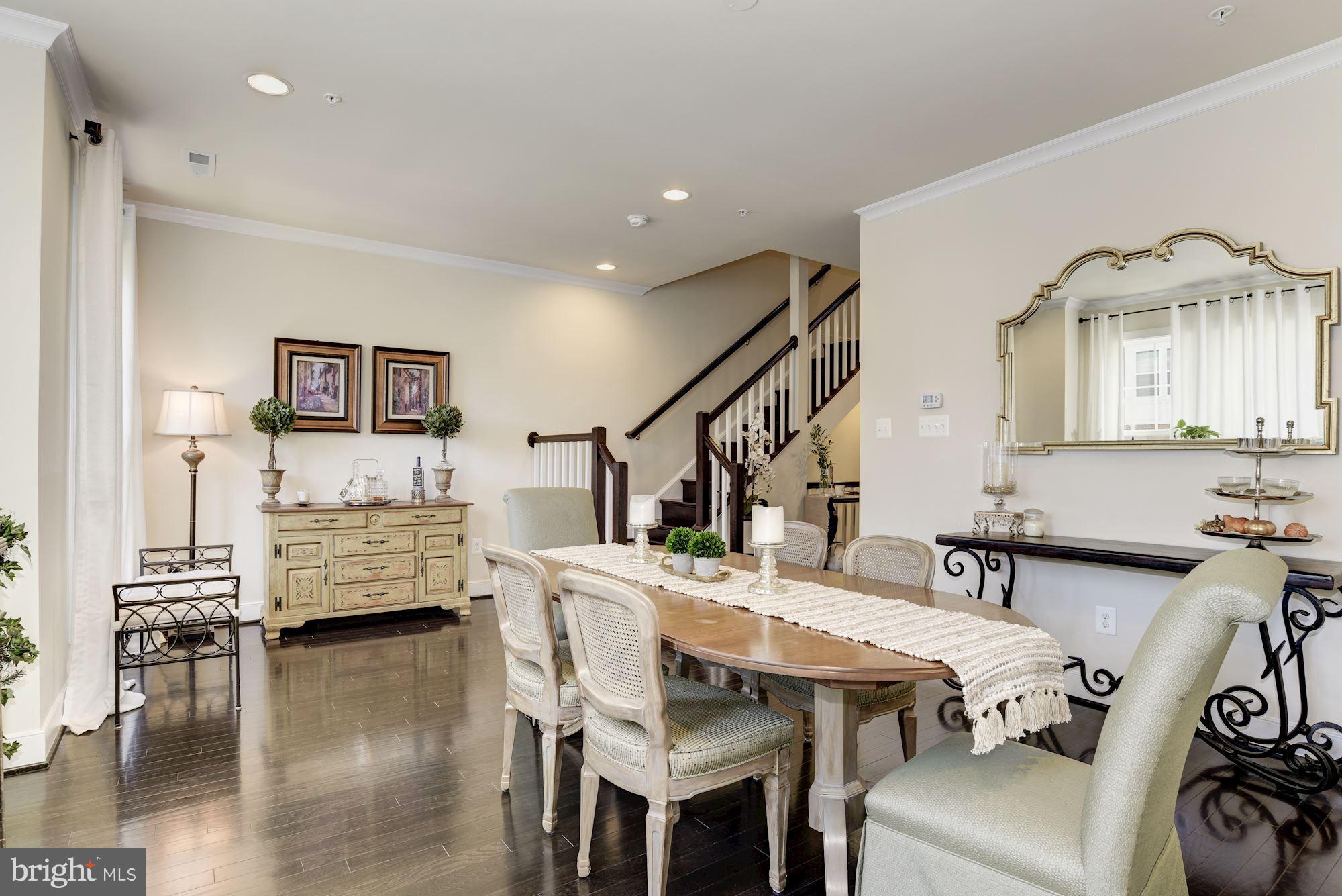 CROWN FARM - Residential