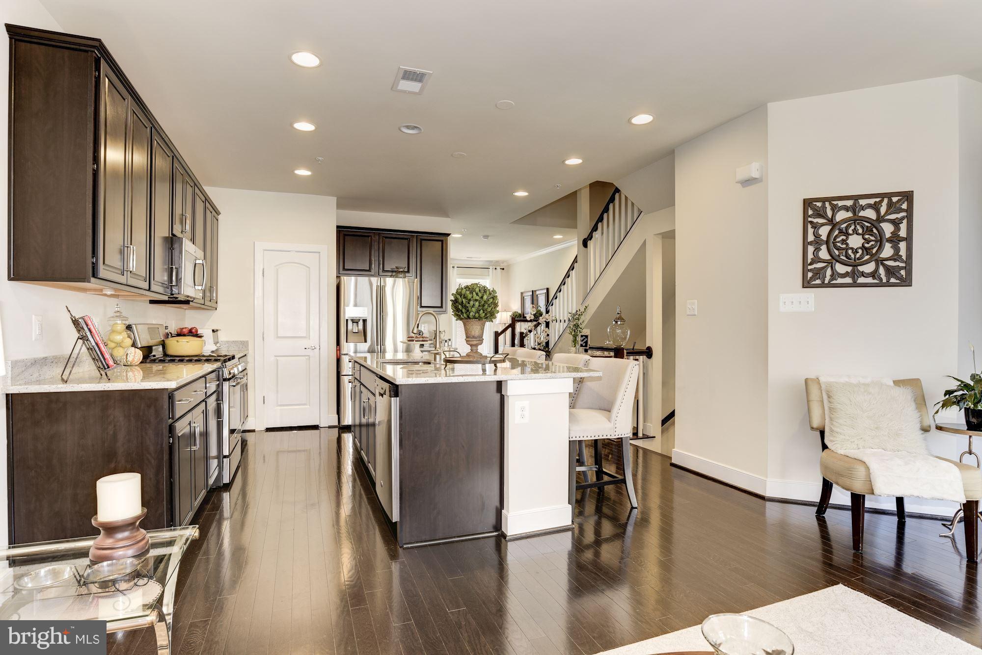 CROWN FARM - Residential
